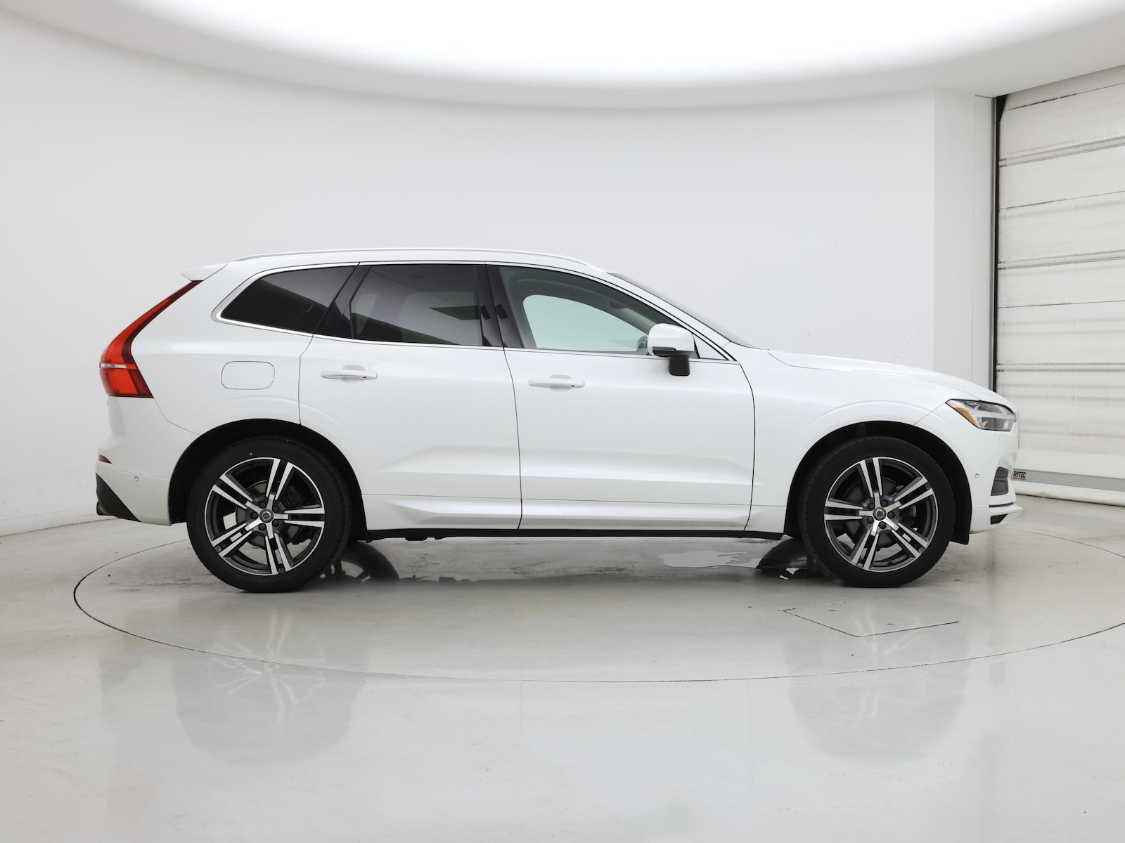 2018 Volvo XC60 Momentum - Photo 8