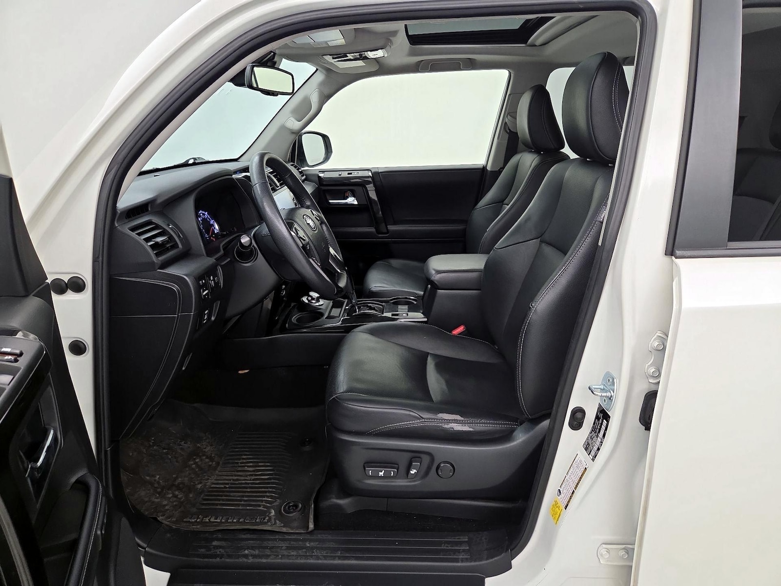 2021 Toyota 4Runner Night Shade - Photo 12
