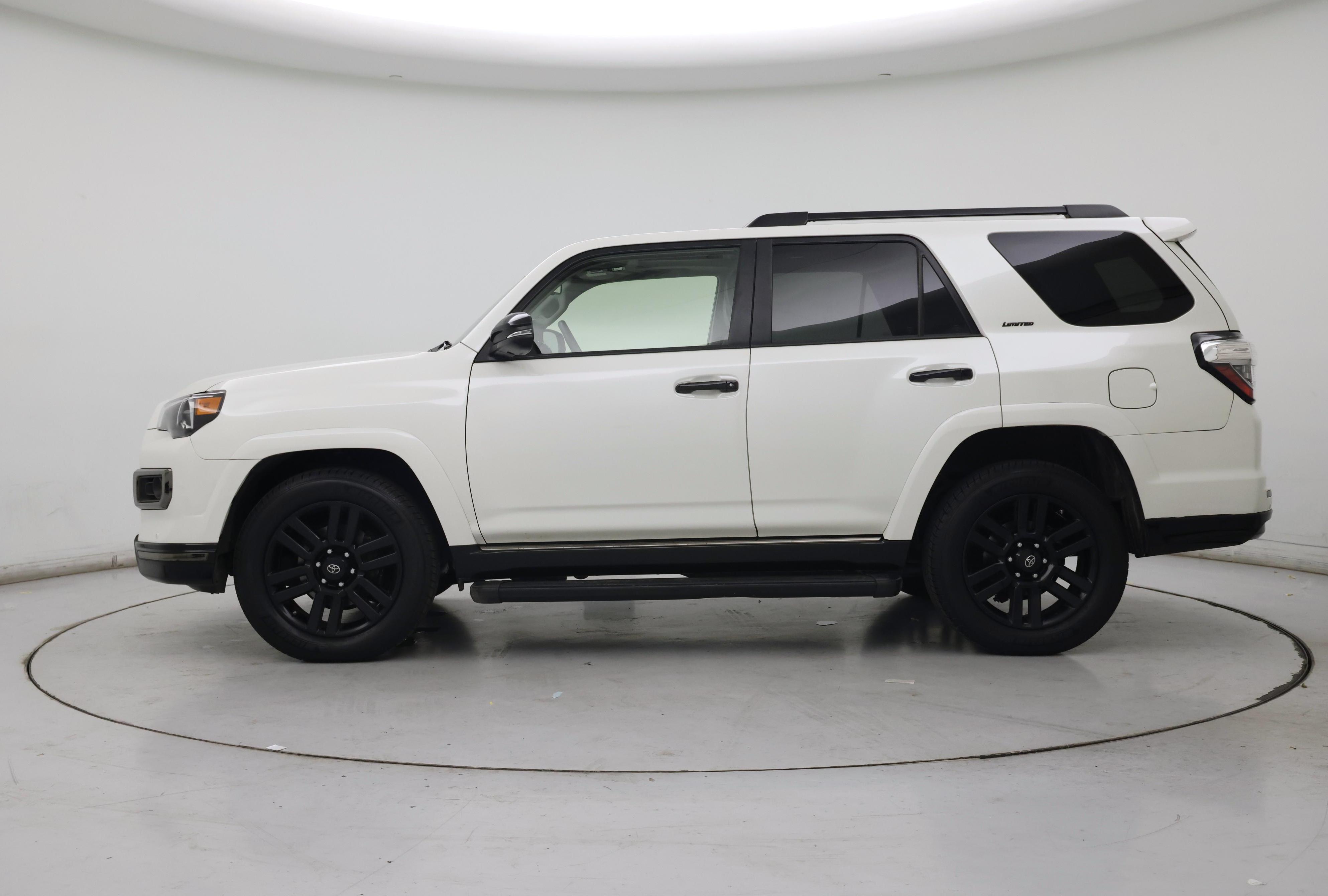Thumbnail: 2021 Toyota 4Runner - 3