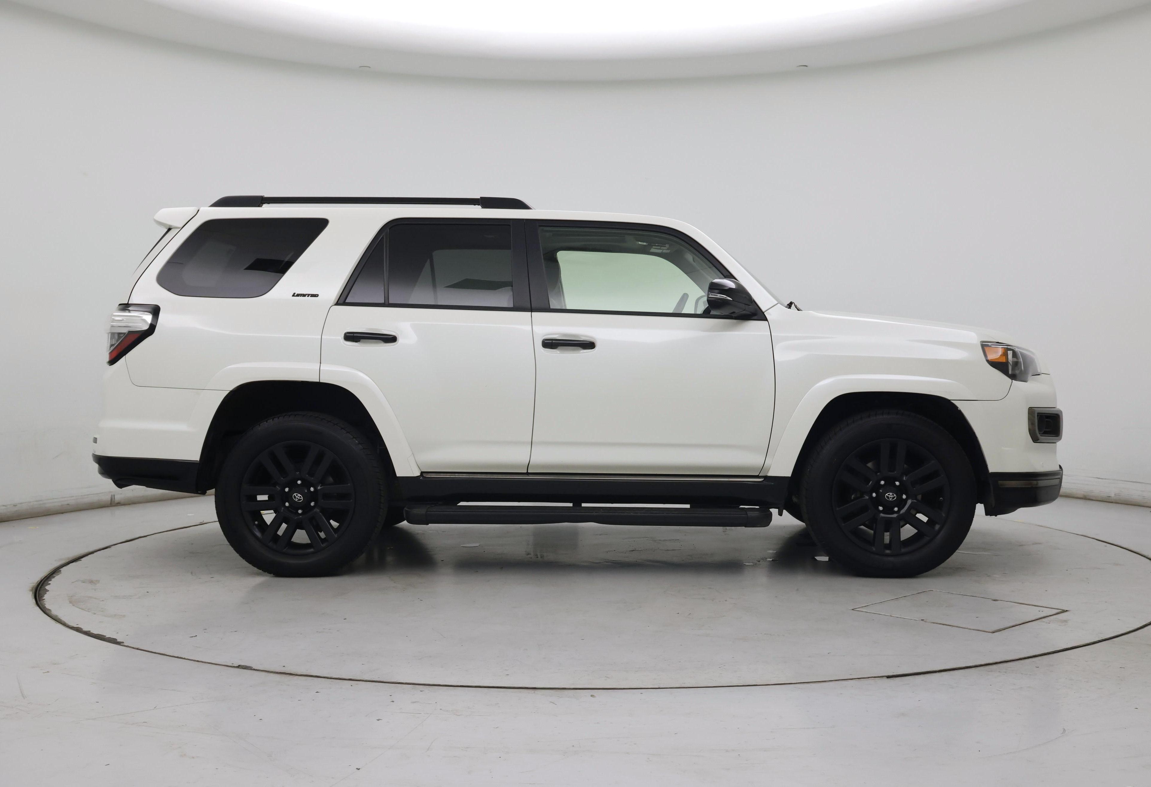 Thumbnail: 2021 Toyota 4Runner - 7