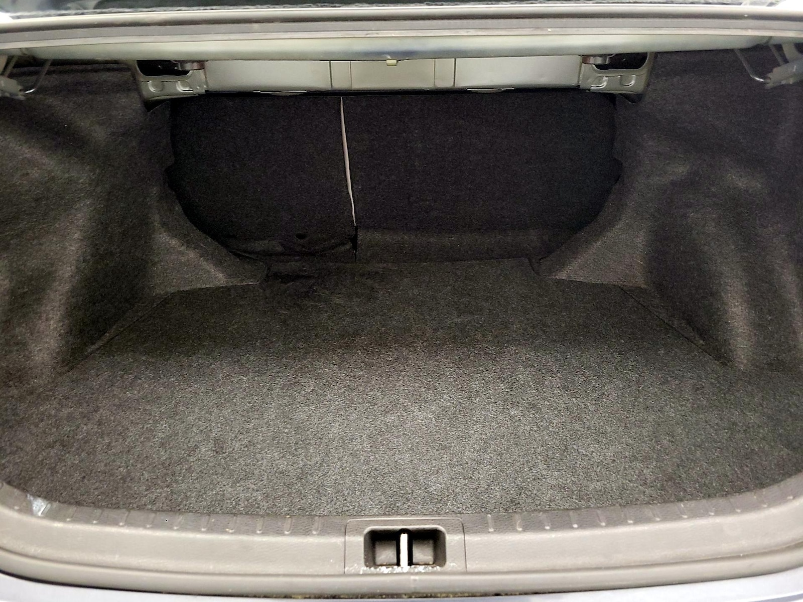 2015 Toyota Corolla LE - Photo 19