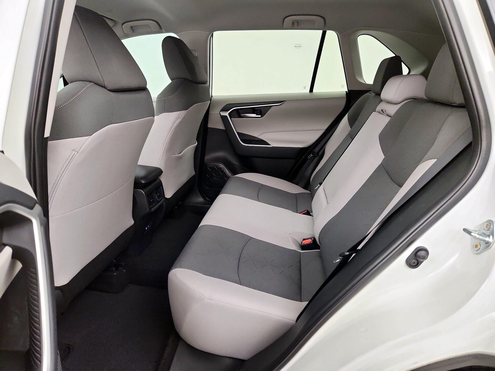 Thumbnail: 2025 Toyota RAV4 - 19