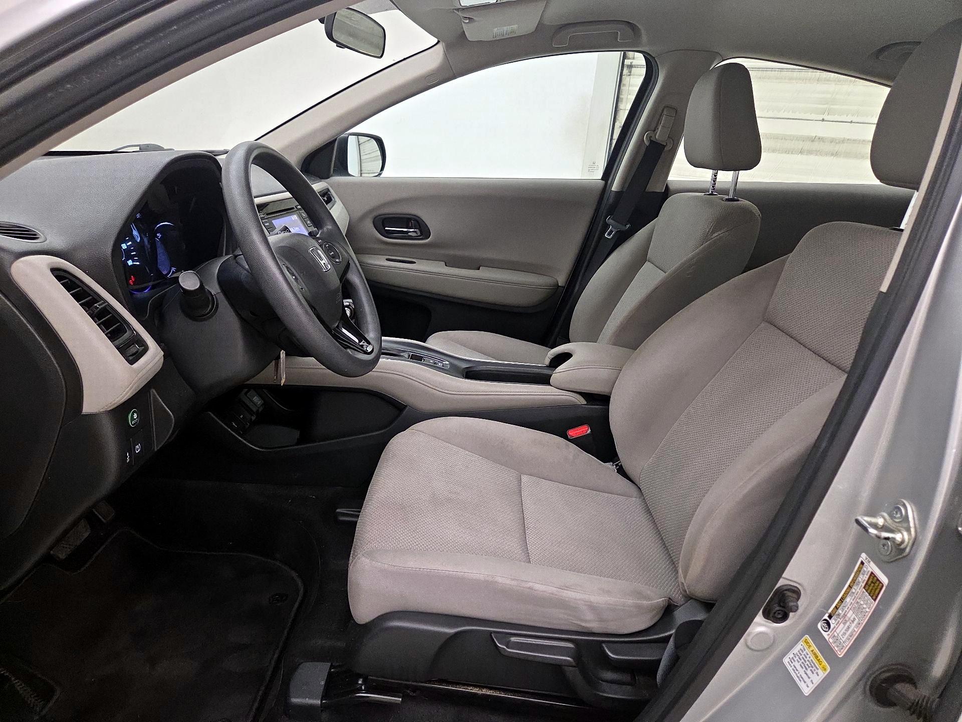 Thumbnail: 2016 Honda HR-V - 11