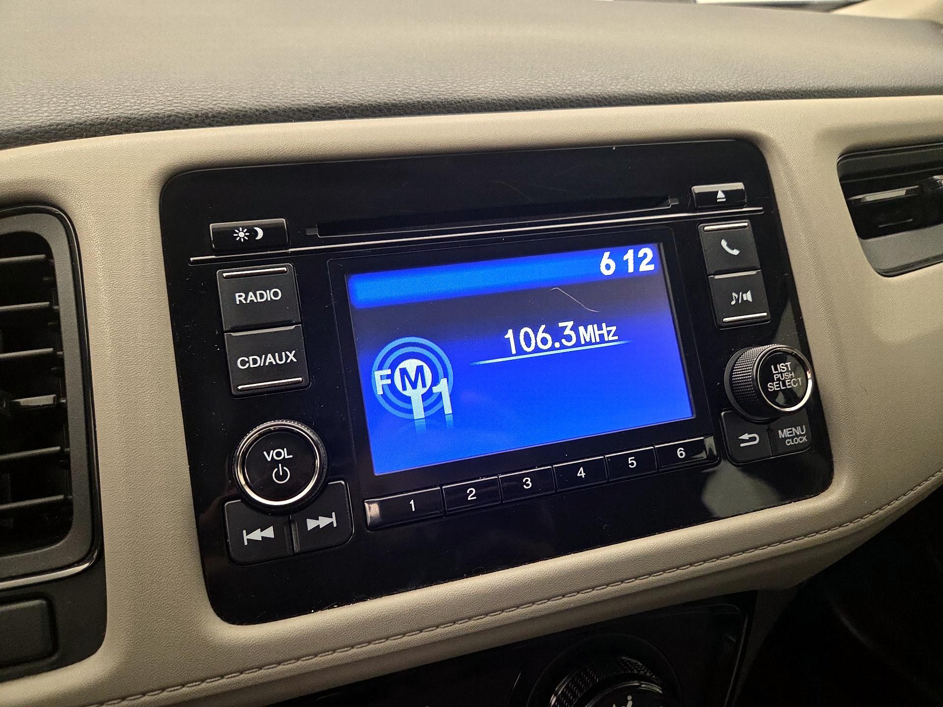 Thumbnail: 2016 Honda HR-V - 15