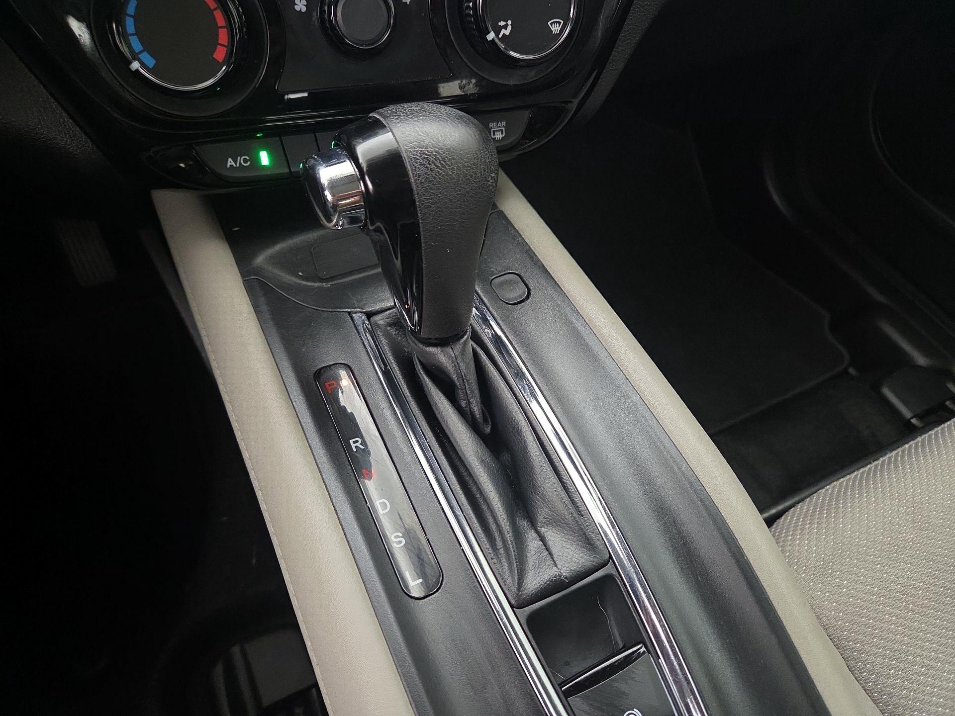 Thumbnail: 2016 Honda HR-V - 17