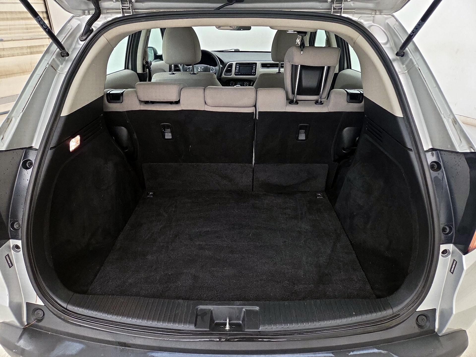 Thumbnail: 2016 Honda HR-V - 20