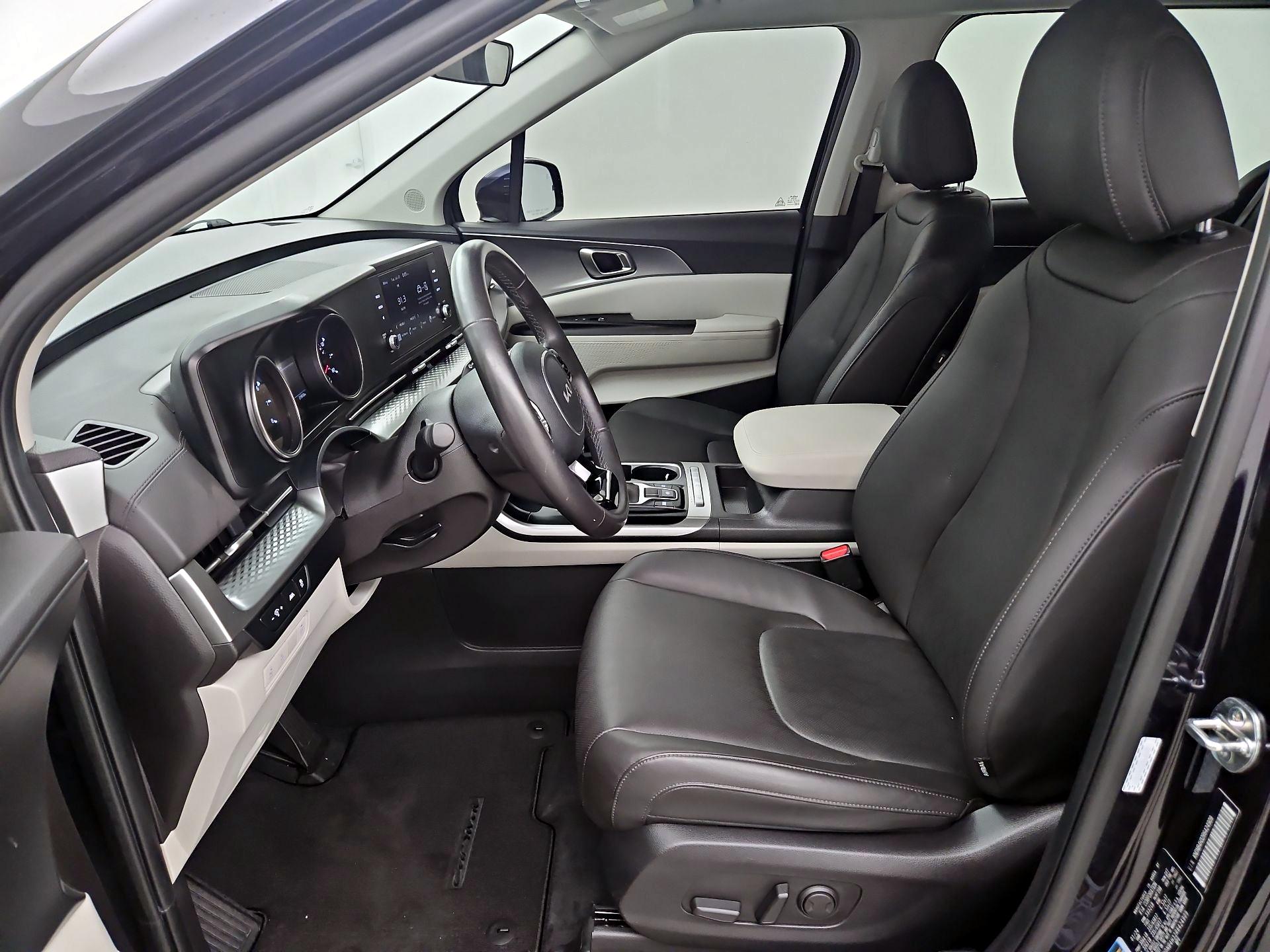 Thumbnail: 2024 Kia Carnival - 11