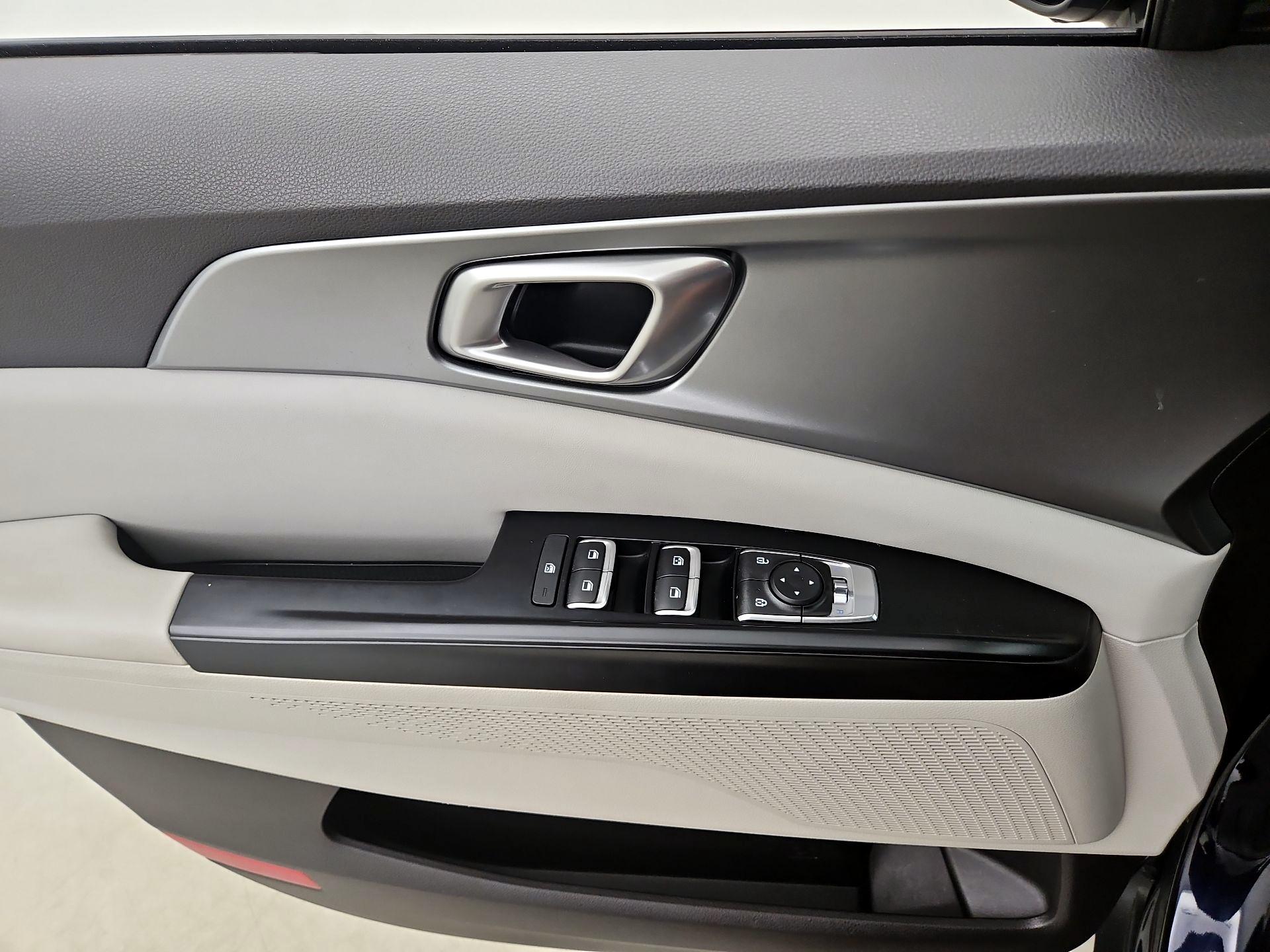 Thumbnail: 2024 Kia Carnival - 12