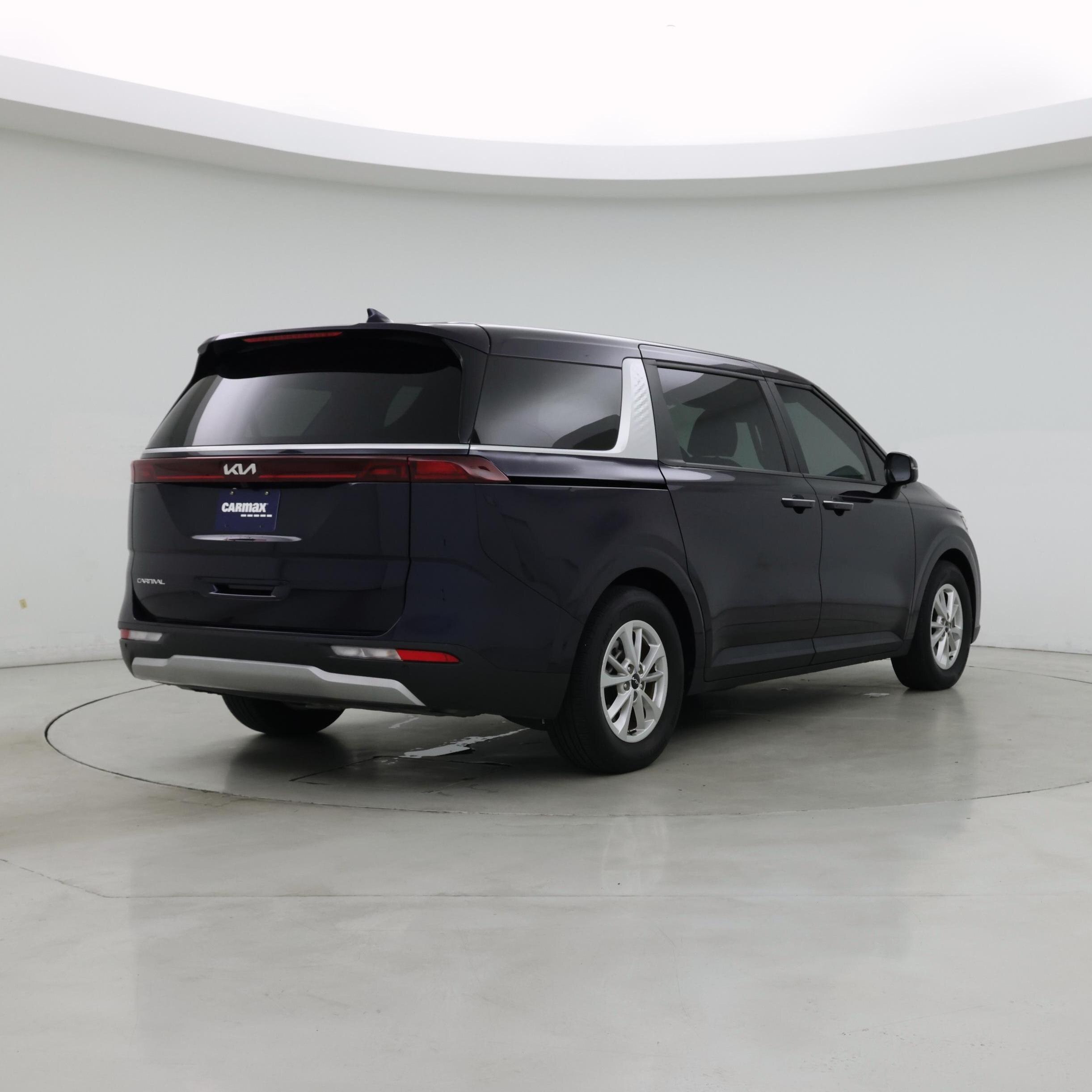 Thumbnail: 2024 Kia Carnival - 8