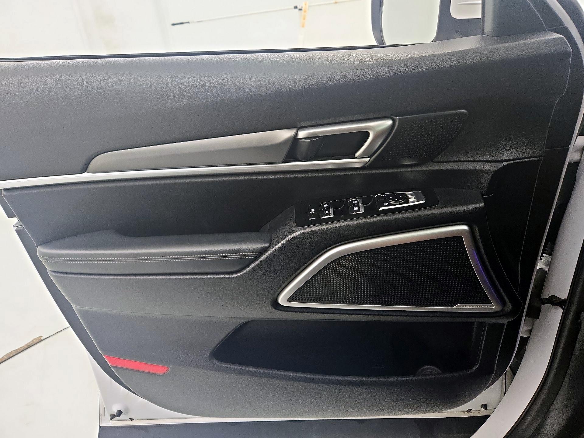 Thumbnail: 2021 Kia Telluride - 12