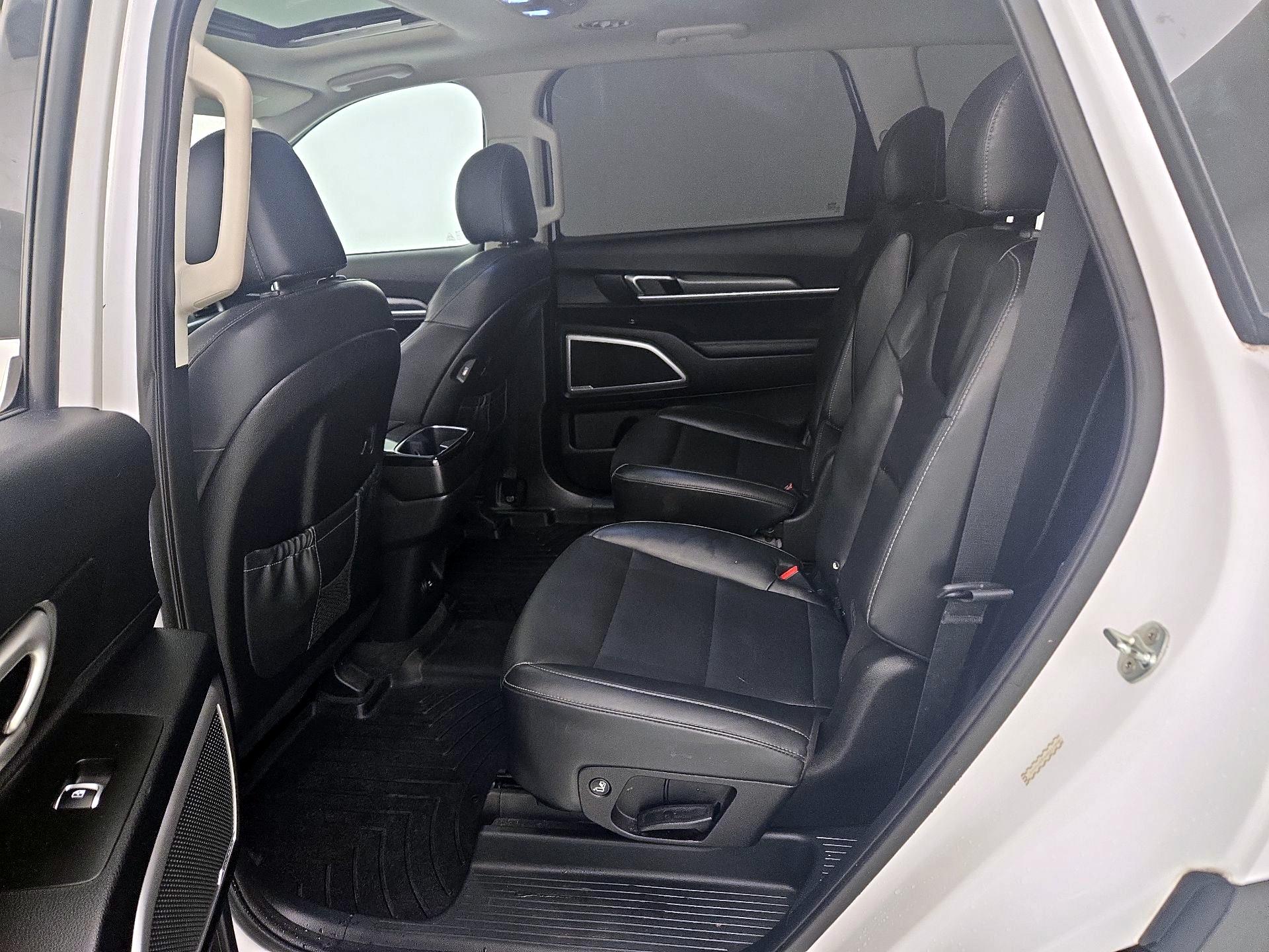 Thumbnail: 2021 Kia Telluride - 20