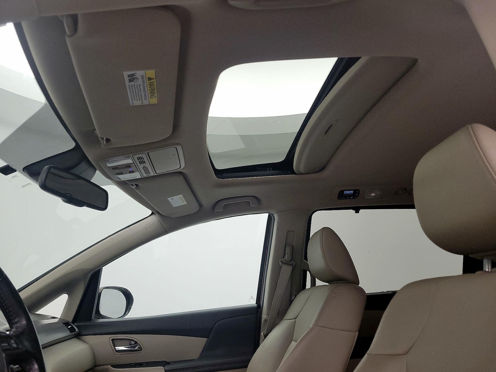 Sunroof(s) & Overhead Airbags