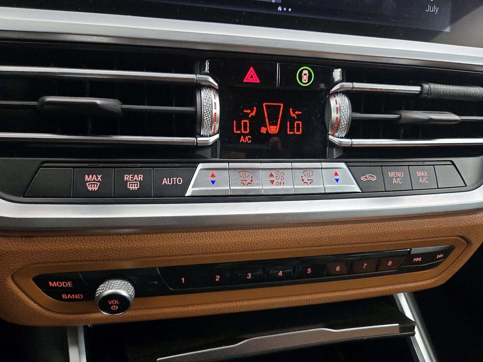 2022 BMW 3 Series 330i - Photo 18