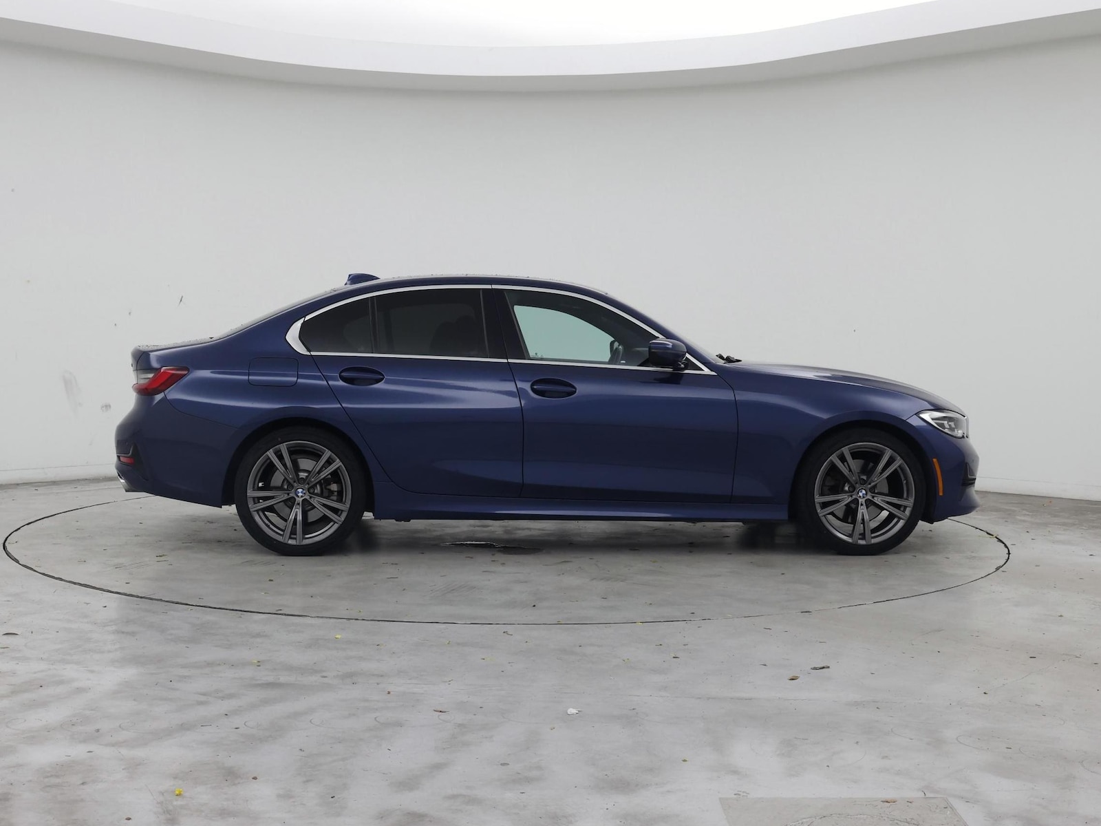 2022 BMW 3 Series 330i - Photo 8
