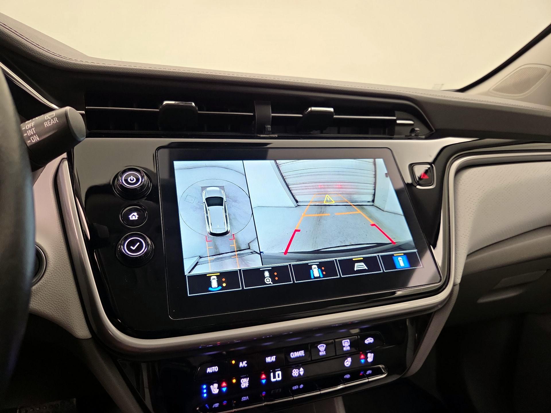 Thumbnail: 2023 Chevrolet Bolt EUV - 14