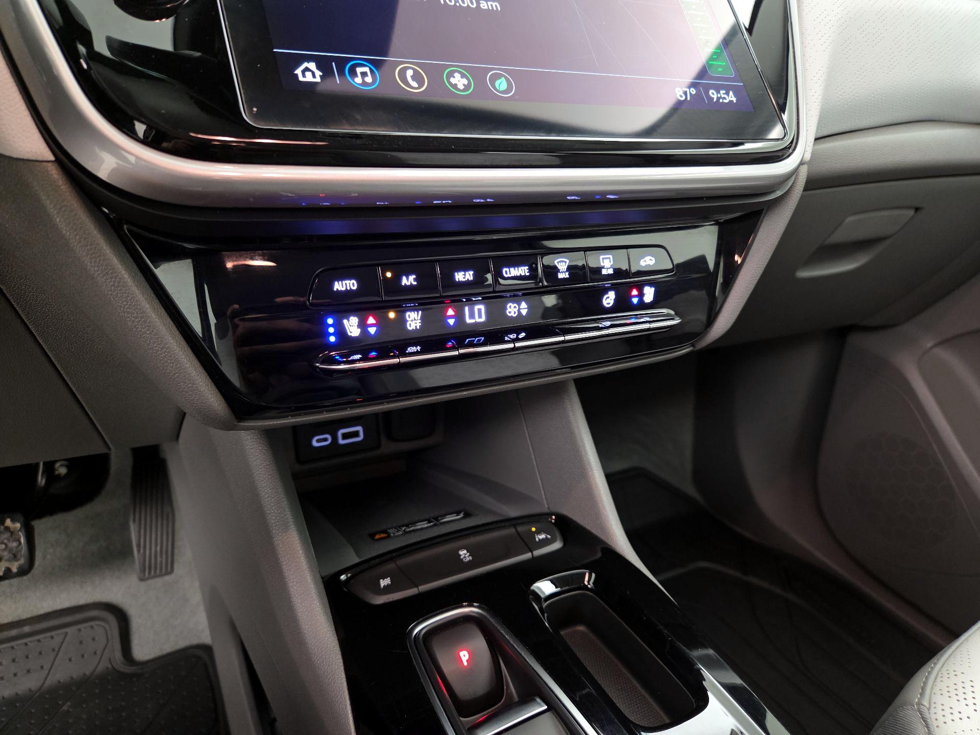 Thumbnail: 2023 Chevrolet Bolt EUV - 16