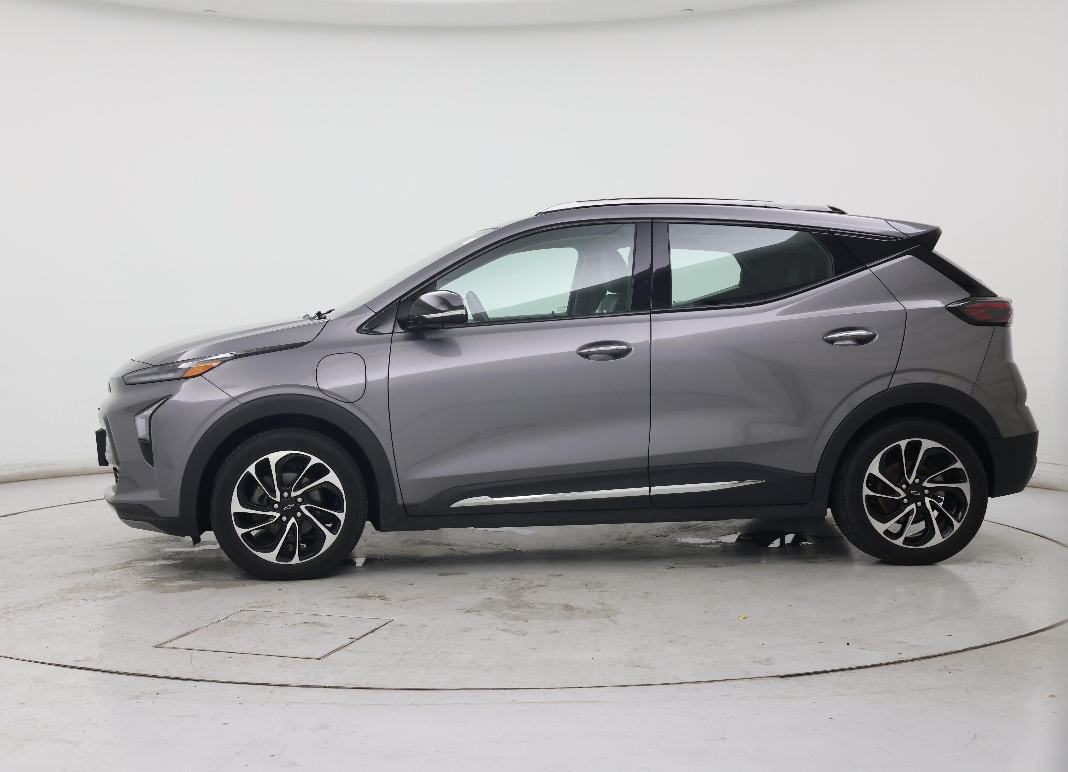 Thumbnail: 2023 Chevrolet Bolt EUV - 3