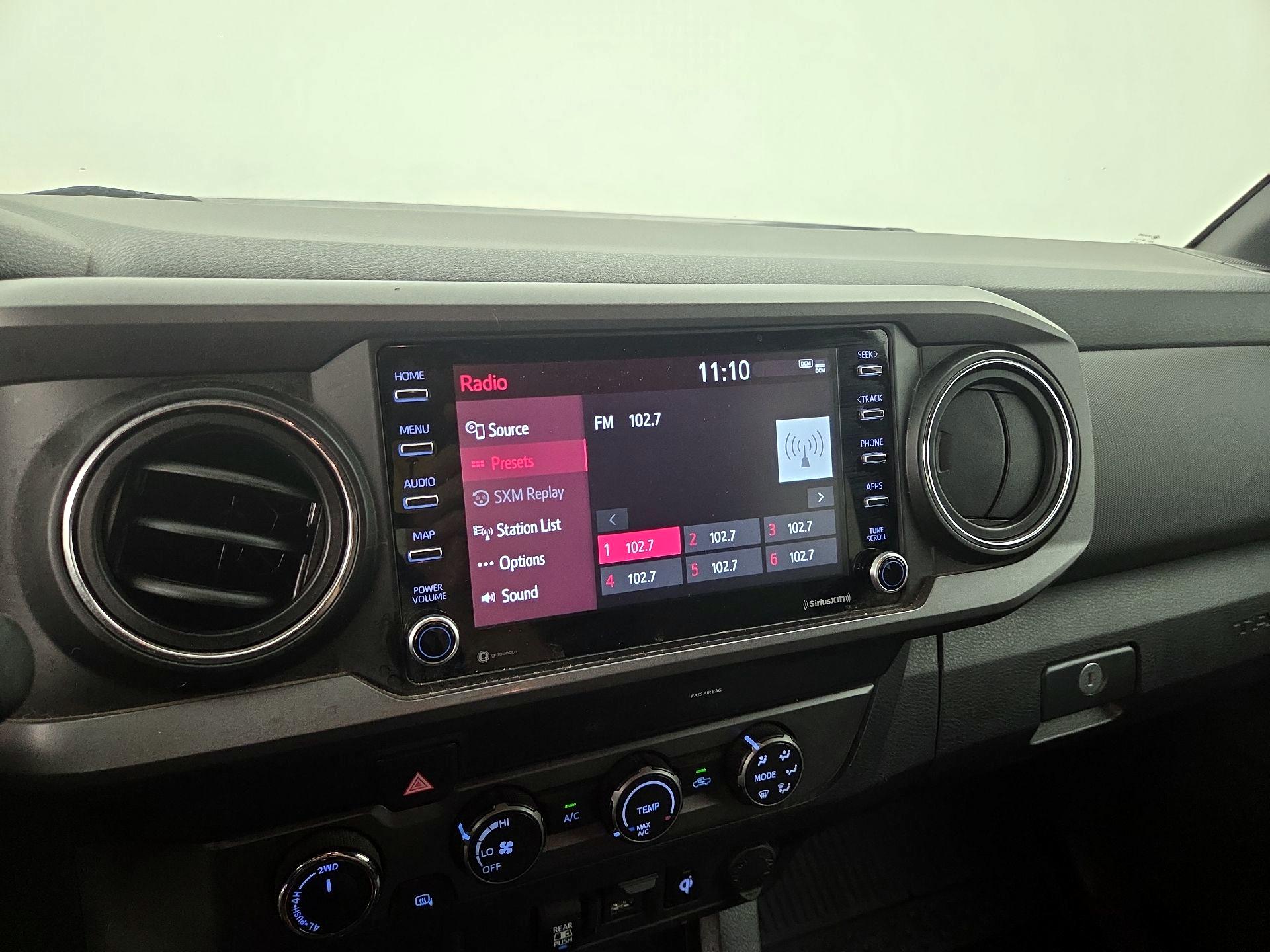 Thumbnail: 2020 Toyota Tacoma - 15