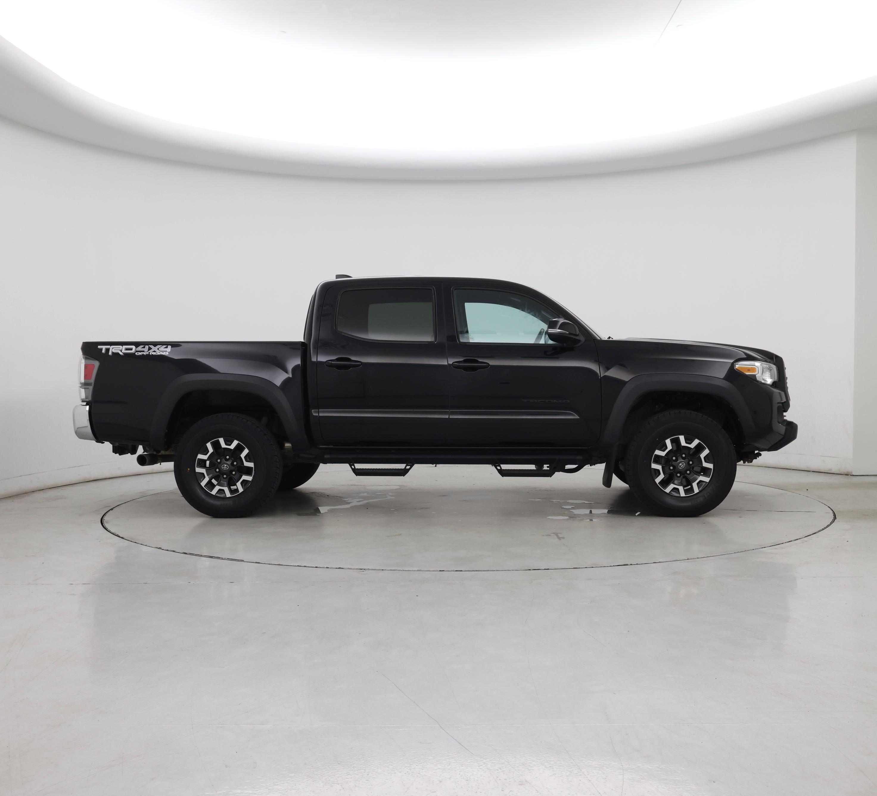 Thumbnail: 2020 Toyota Tacoma - 7