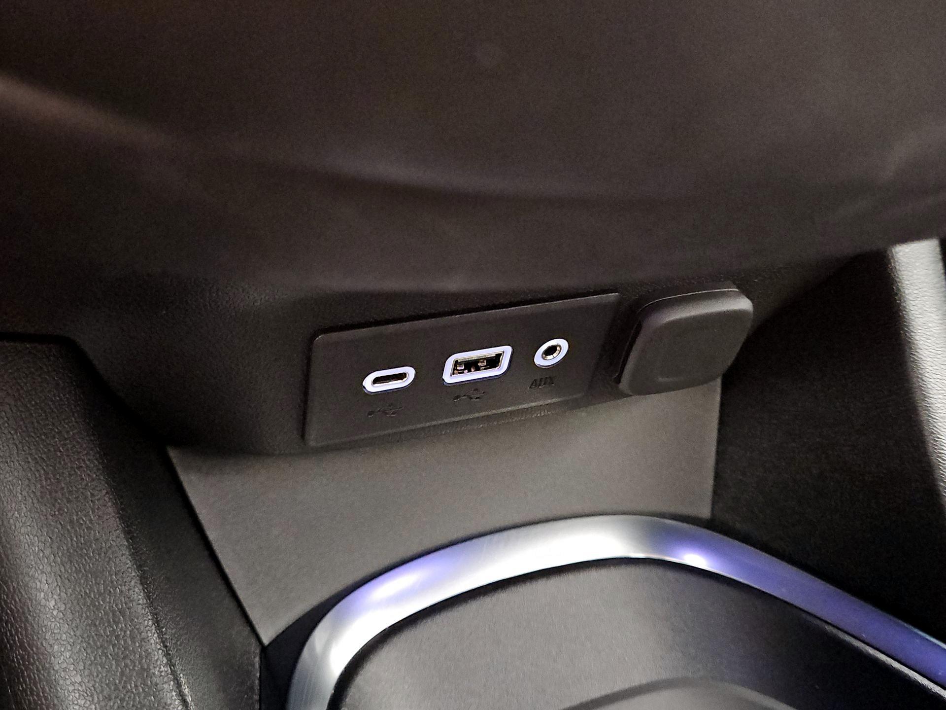 Thumbnail: 2022 Chevrolet Malibu - 18