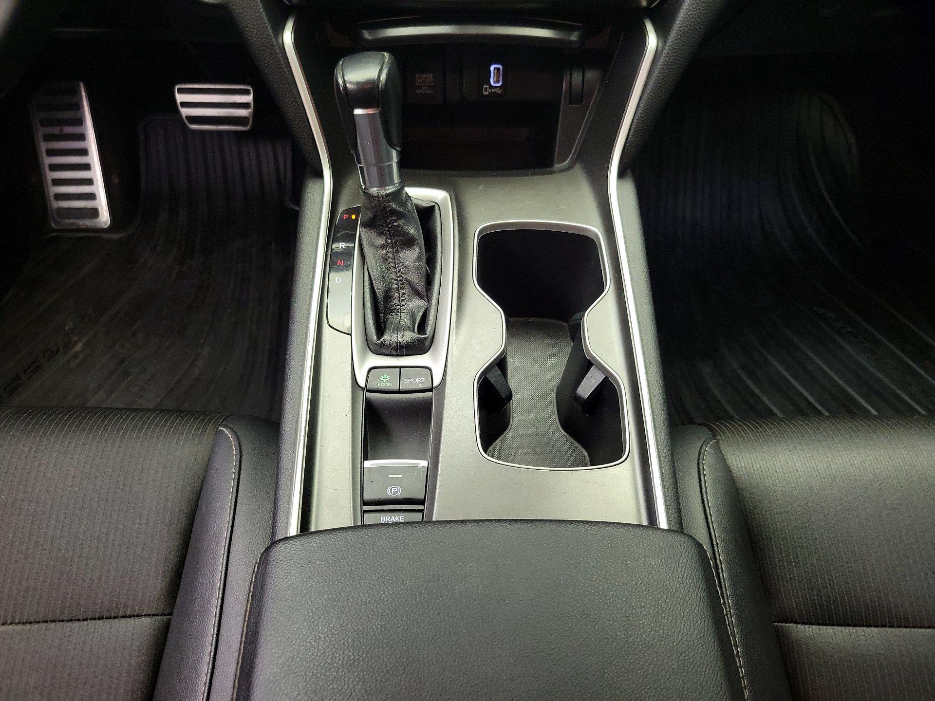 Thumbnail: 2019 Honda Accord - 17