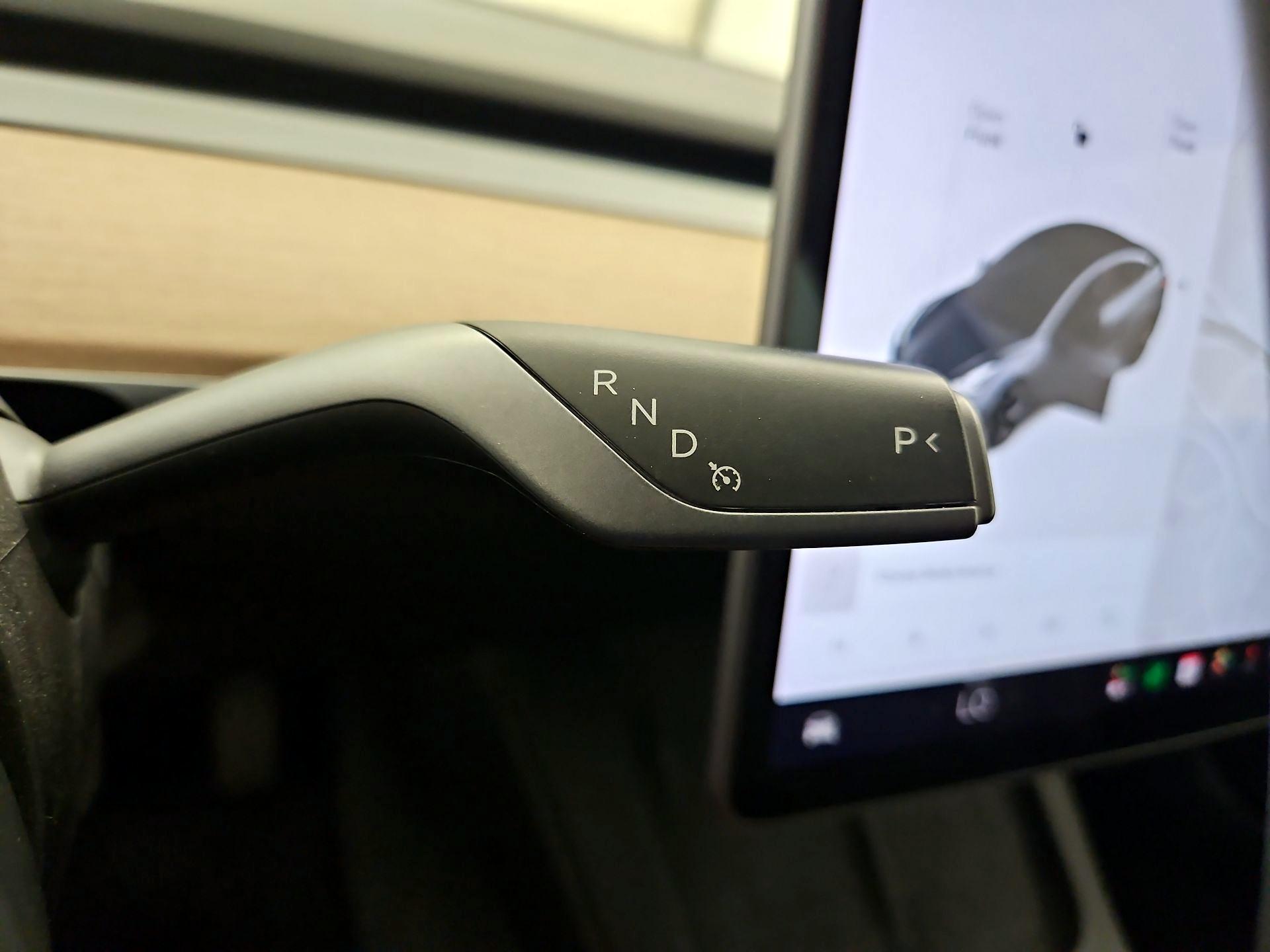 Thumbnail: 2021 Tesla Model 3 - 17