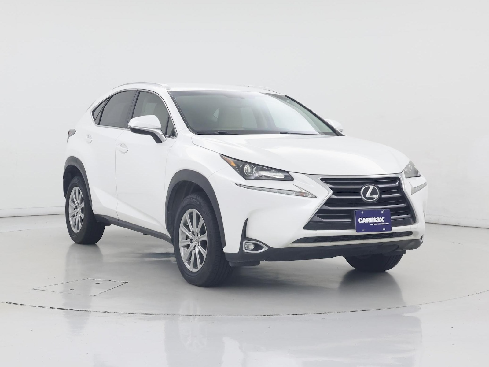 2015 Lexus NX 200t - Photo 2