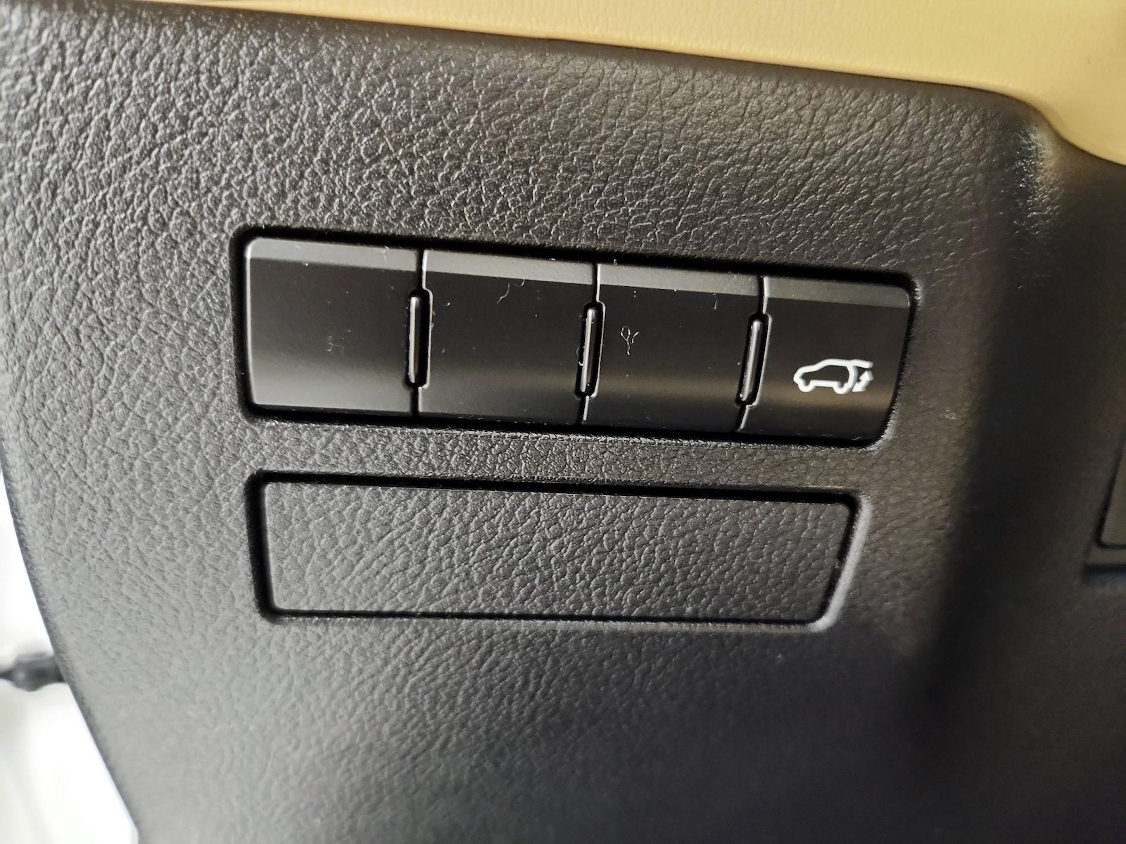 2015 Lexus NX 200t - Photo 14