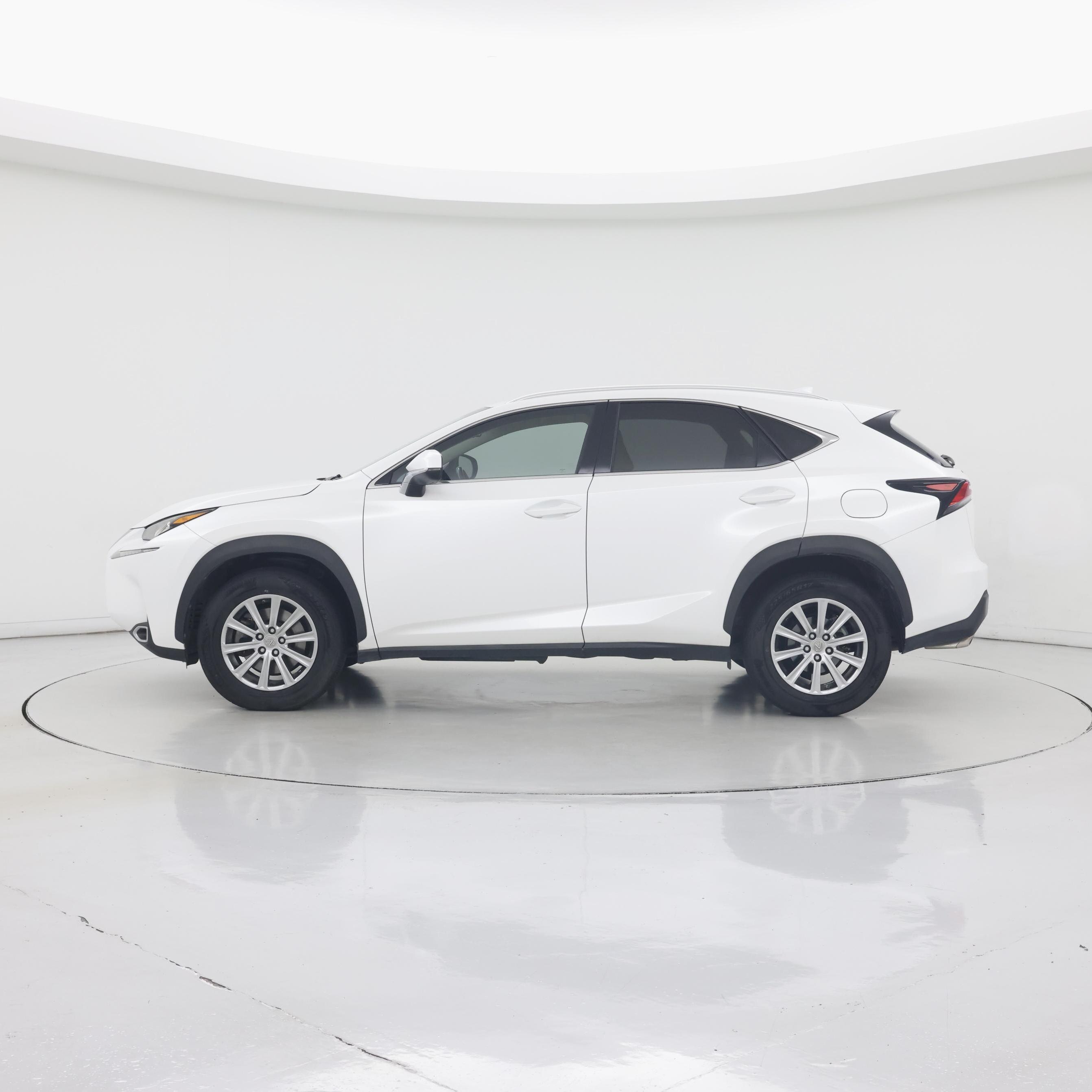 Thumbnail: 2015 Lexus NX - 3