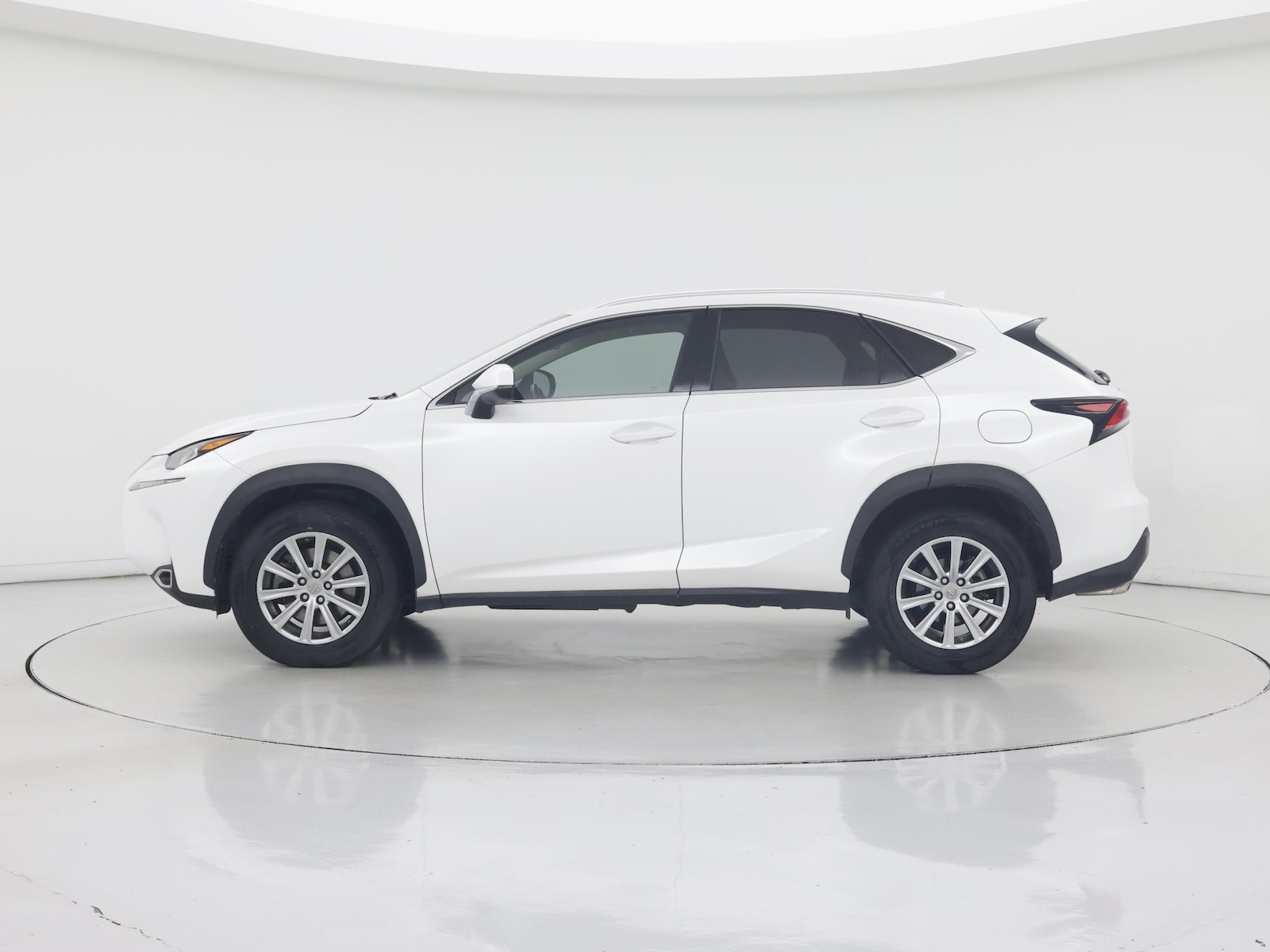 2015 Lexus NX 200t - Photo 4