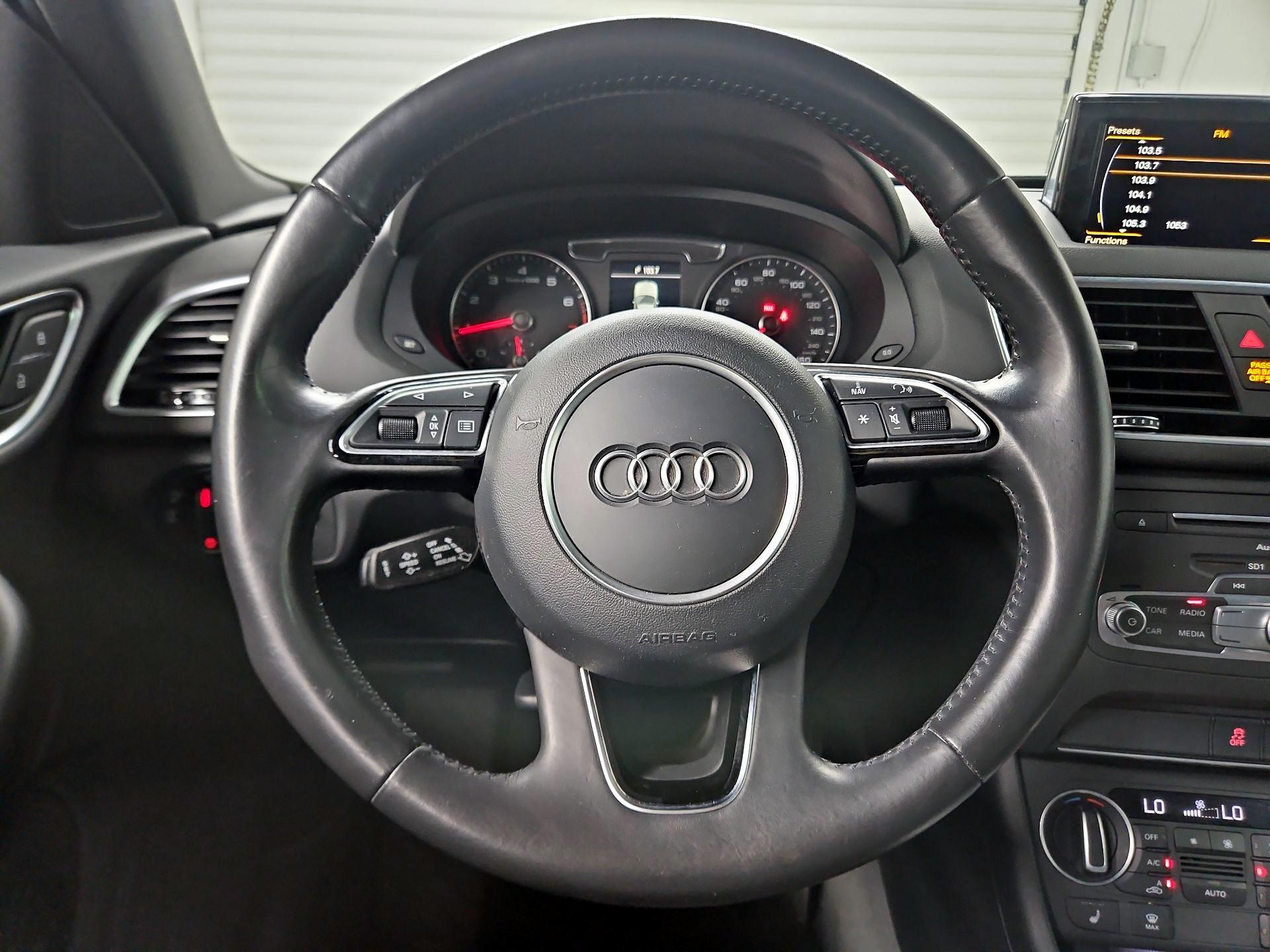 Thumbnail: 2017 Audi Q3 - 10