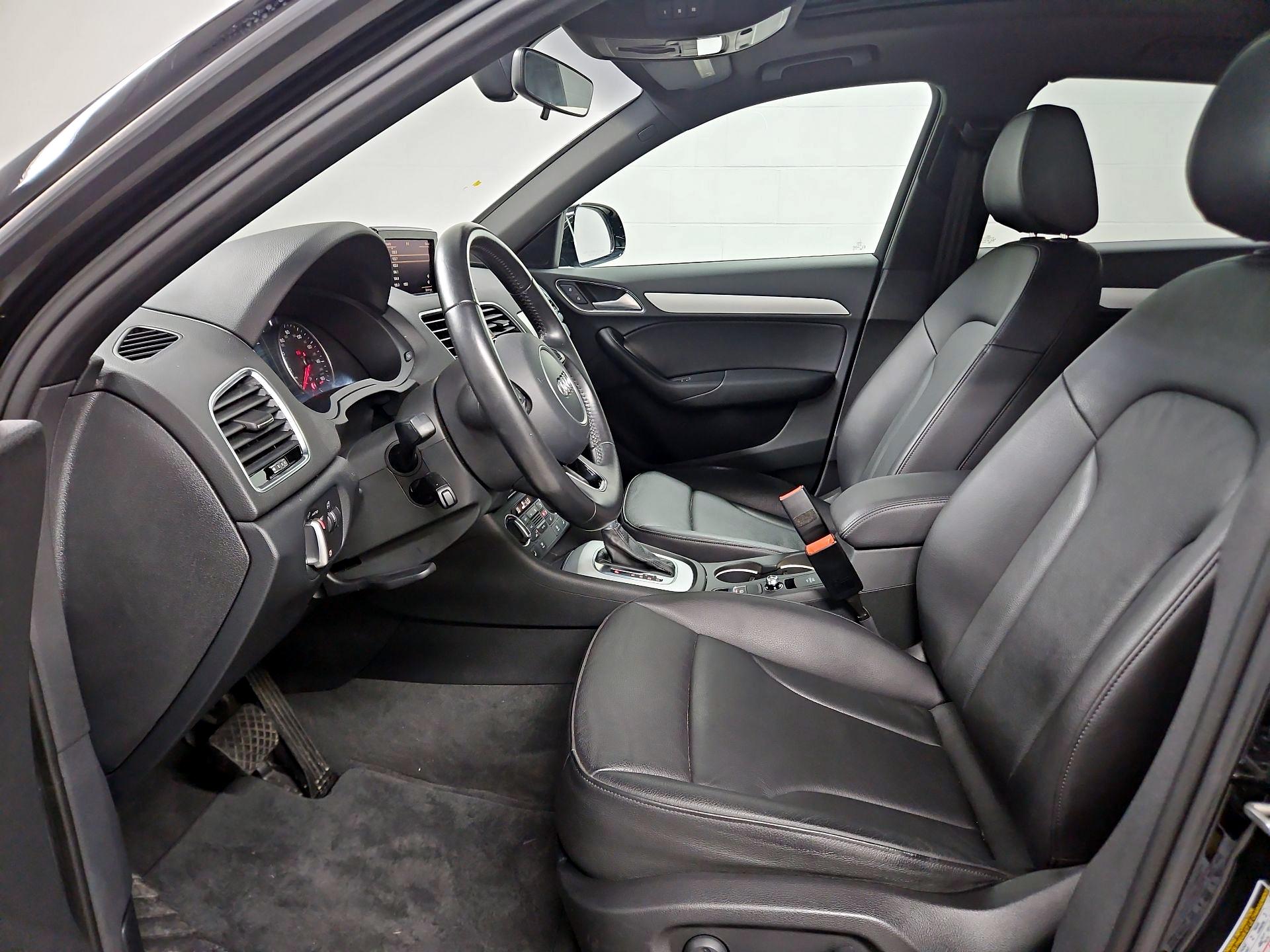 Thumbnail: 2017 Audi Q3 - 11