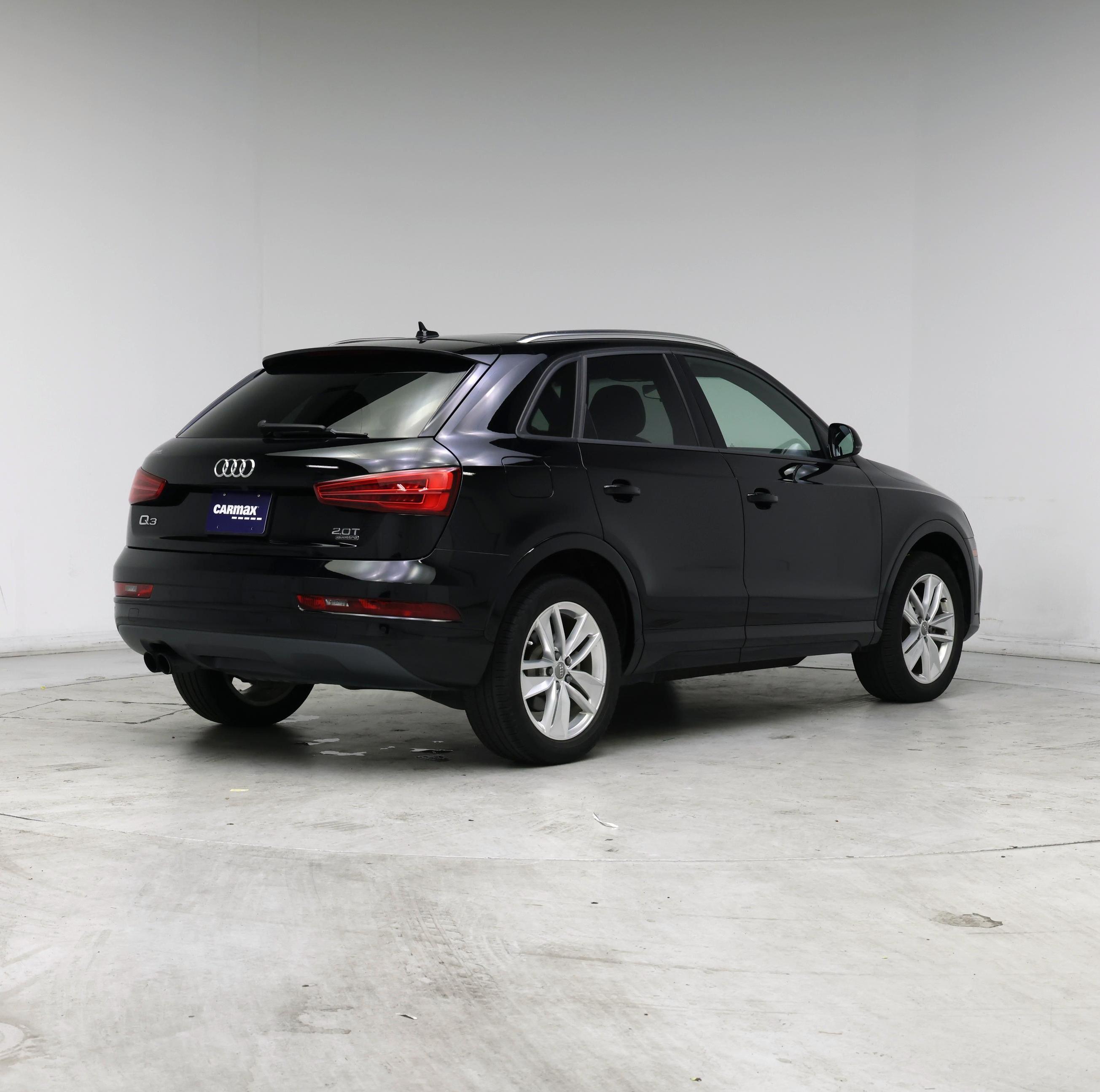 Thumbnail: 2017 Audi Q3 - 8