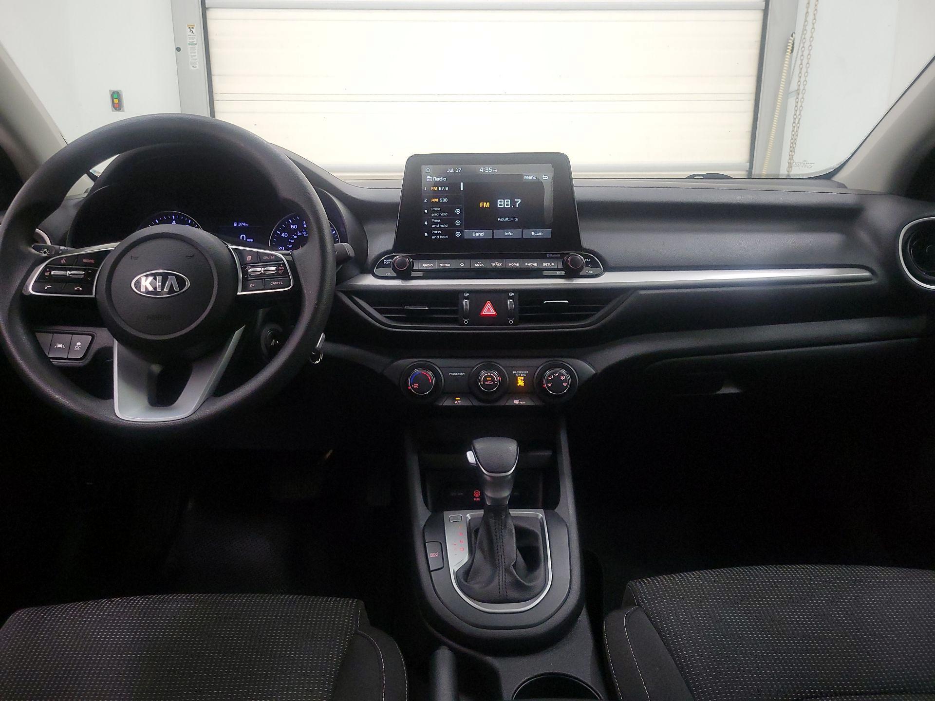 Thumbnail: 2020 Kia Forte - 9