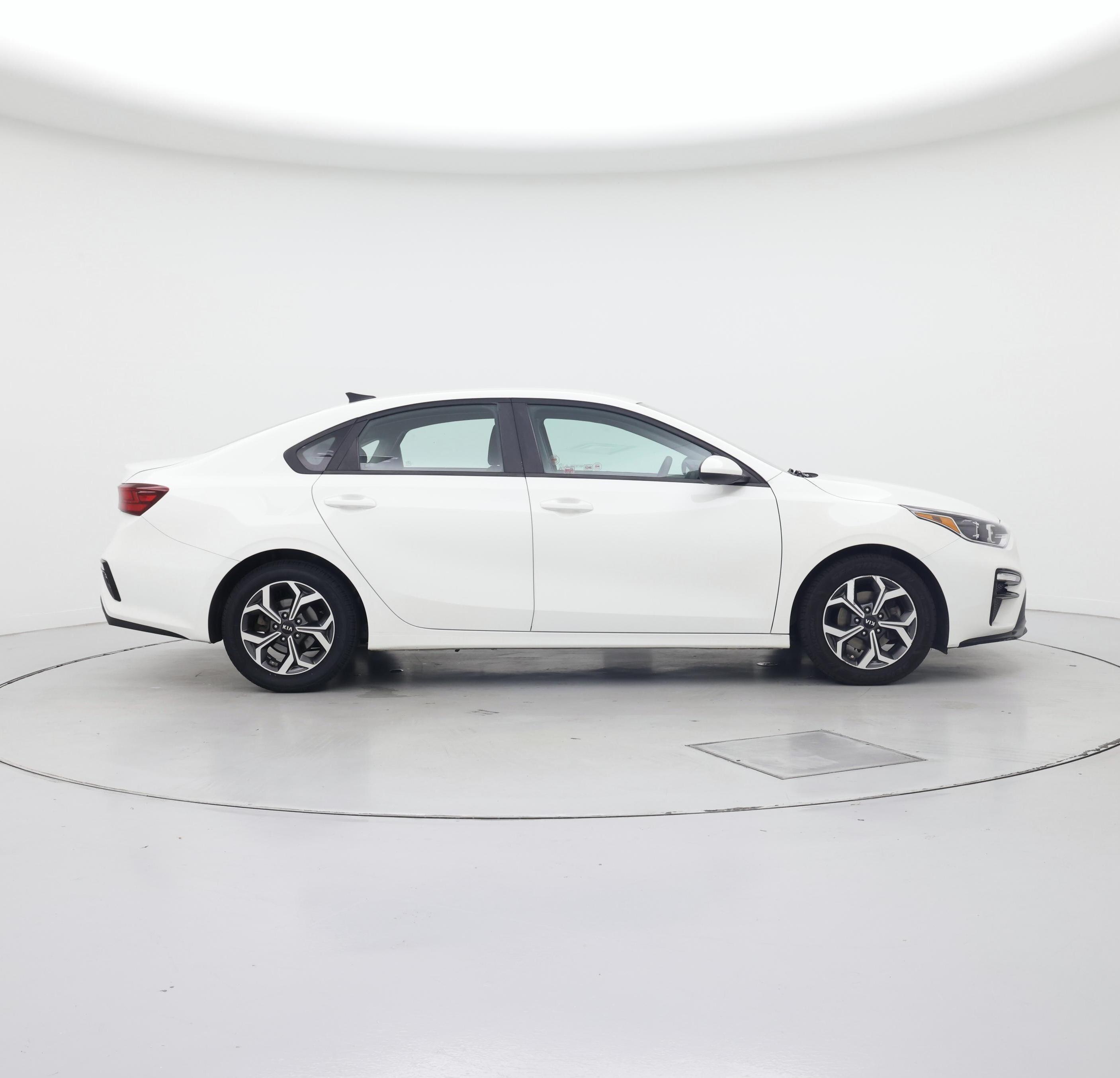 Thumbnail: 2020 Kia Forte - 7