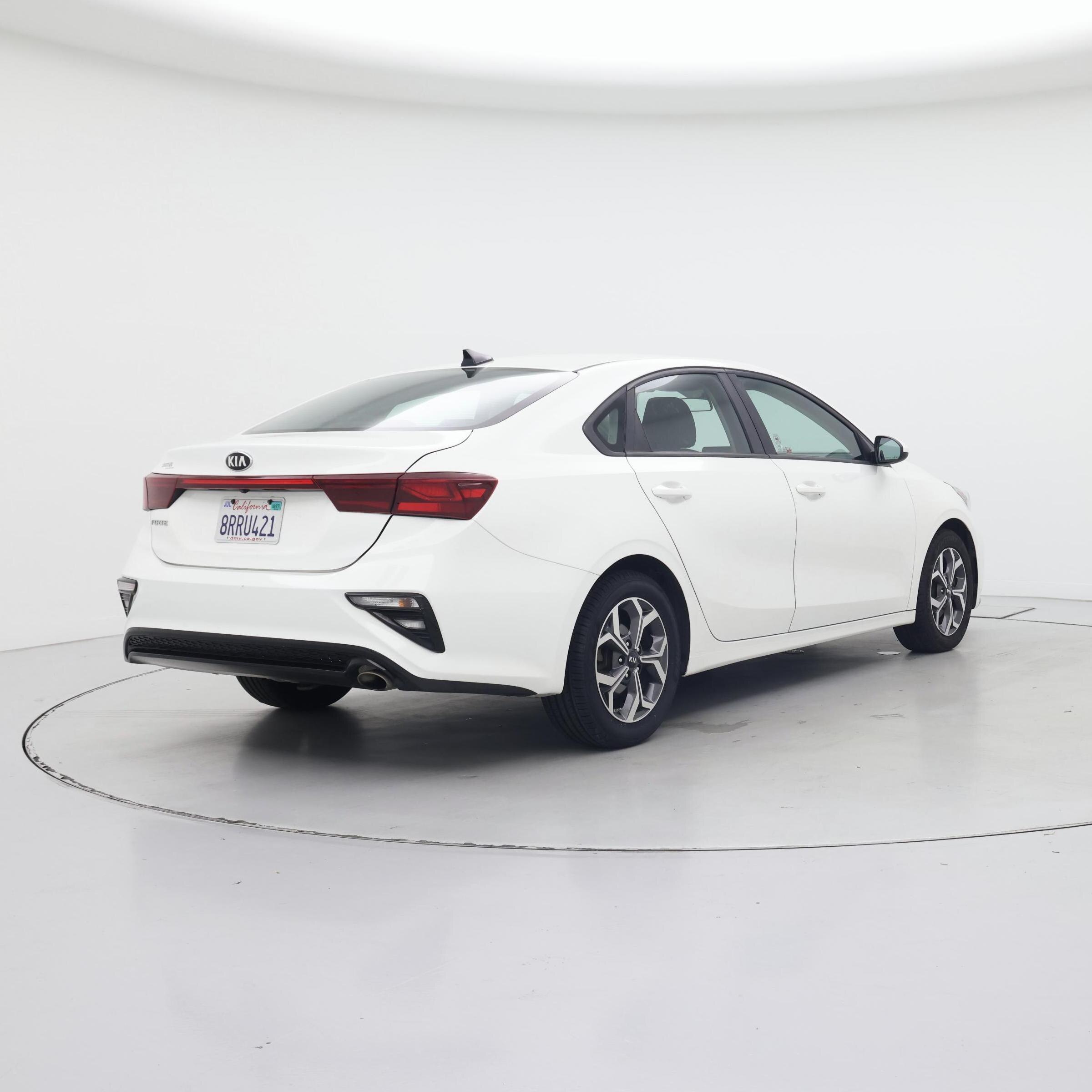 Thumbnail: 2020 Kia Forte - 8