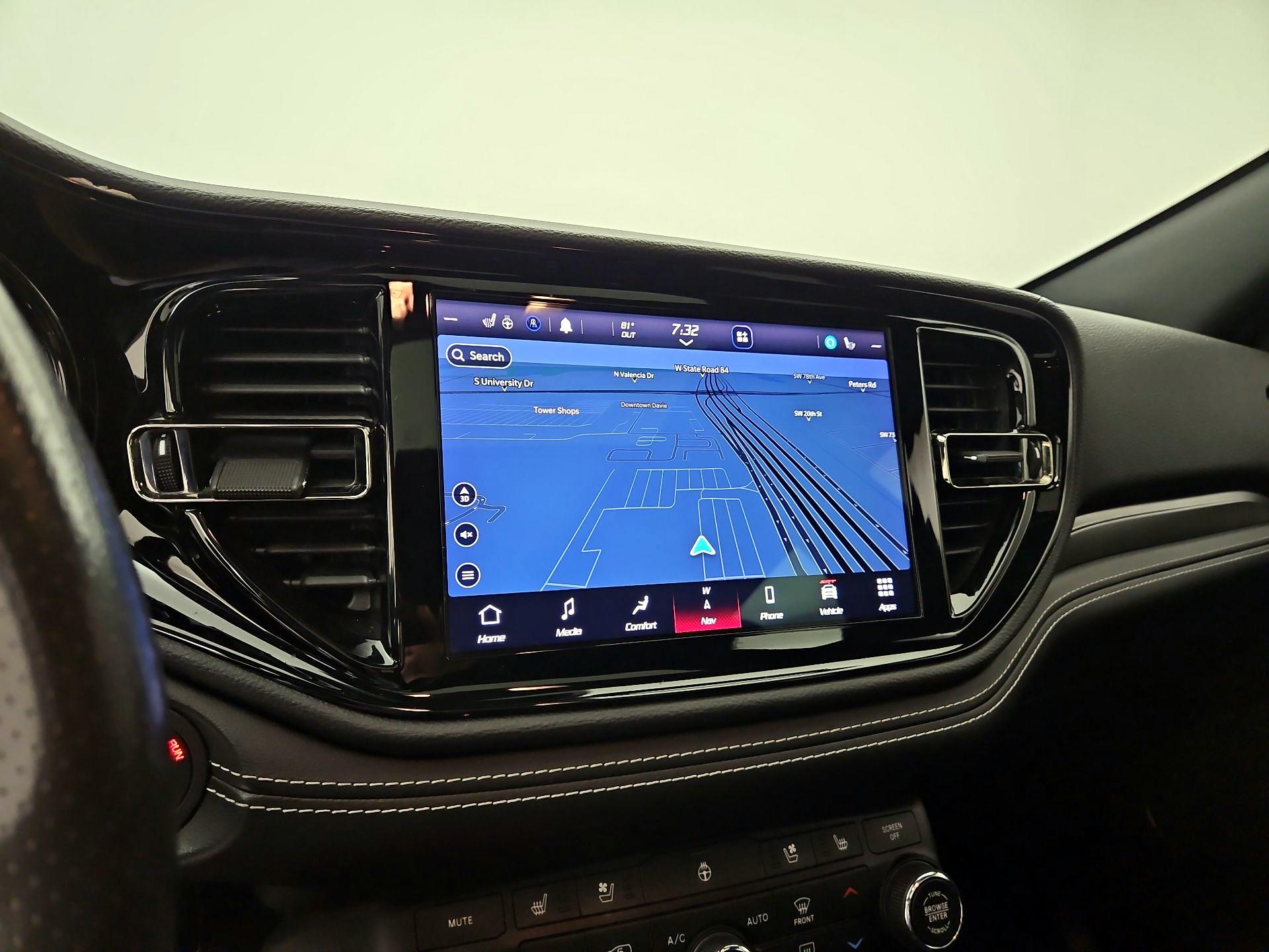 Thumbnail: 2021 Dodge Durango - 14
