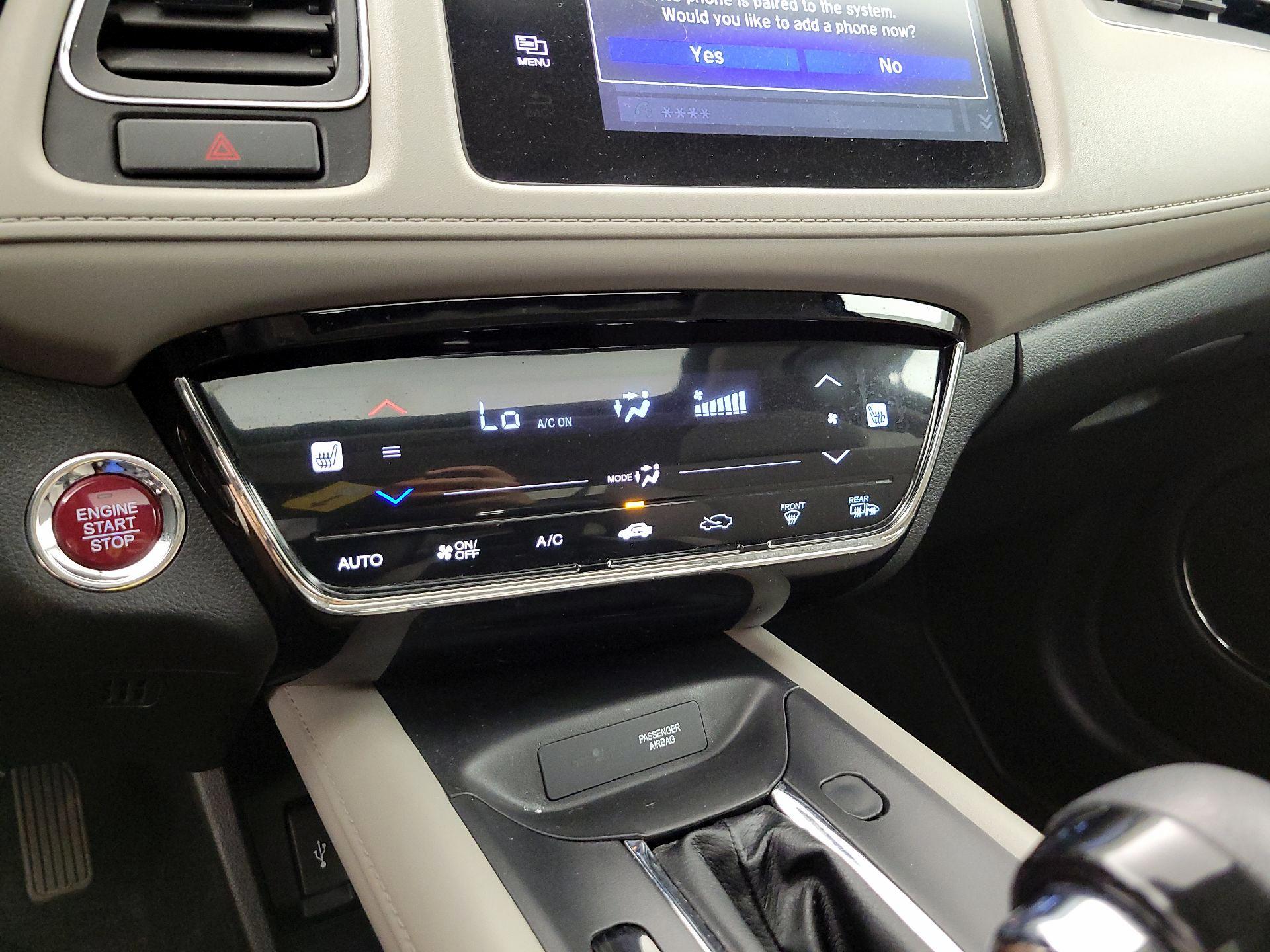 Thumbnail: 2016 Honda HR-V - 16