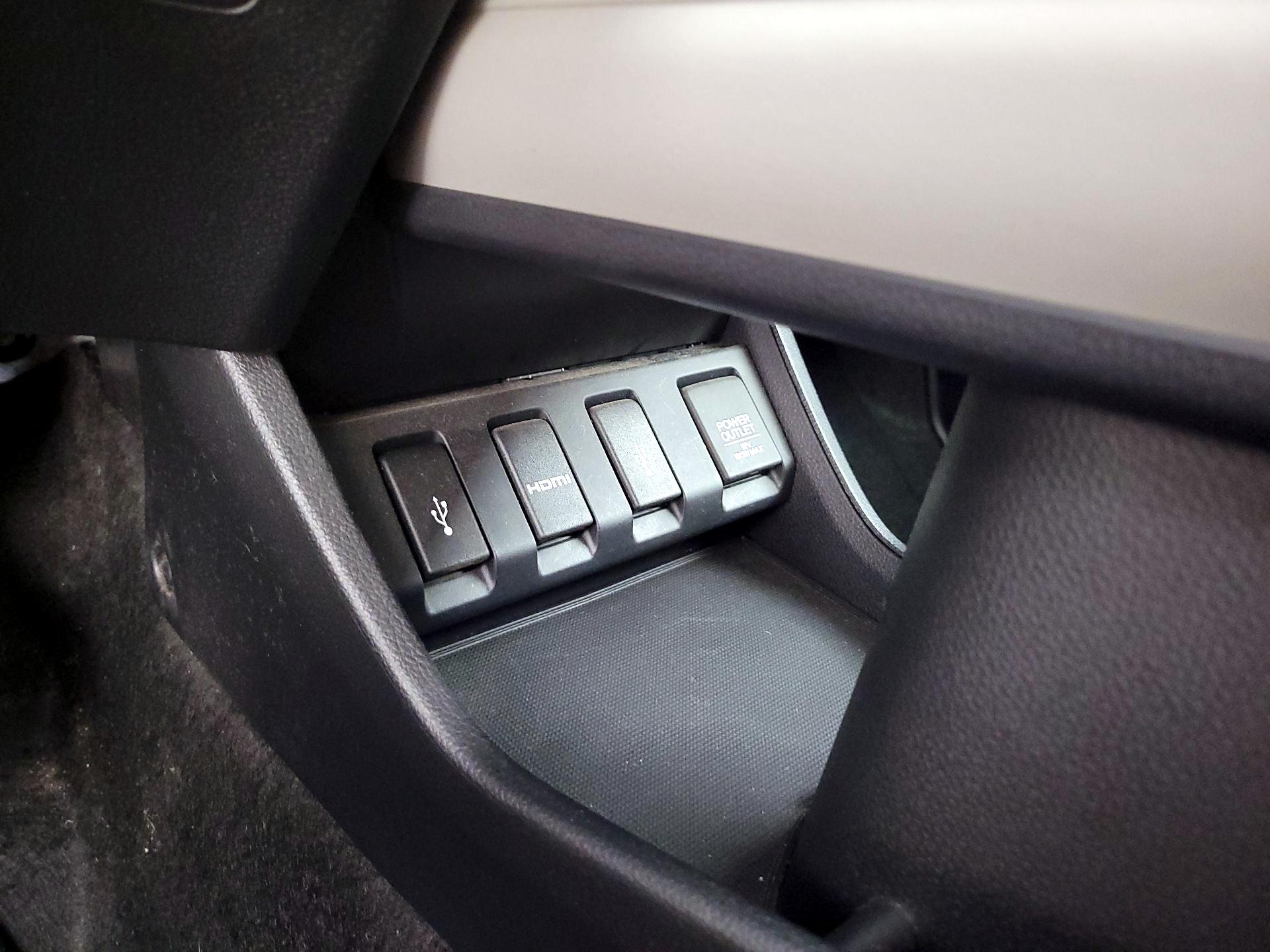 Thumbnail: 2016 Honda HR-V - 18