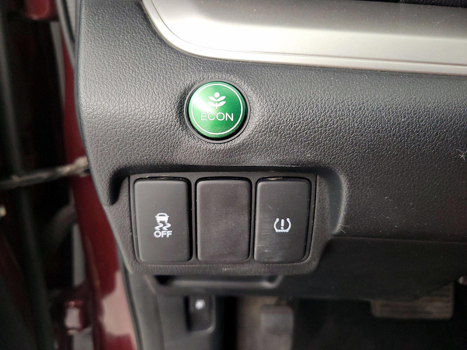 Thumbnail: 2016 Honda CR-V - 13
