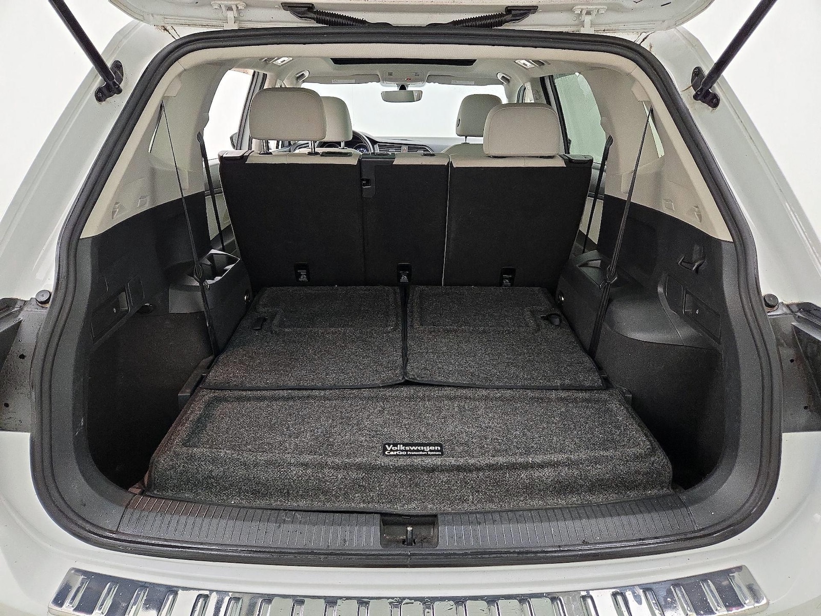 2021 Volkswagen Tiguan SE - Photo 24