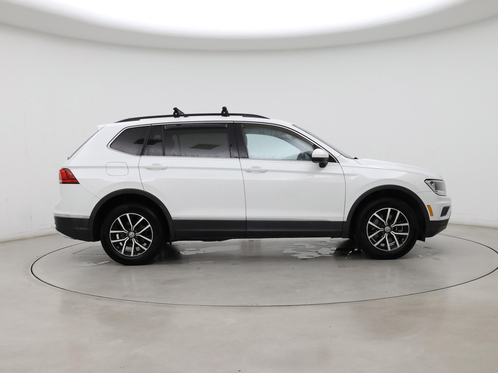 2021 Volkswagen Tiguan SE - Photo 8
