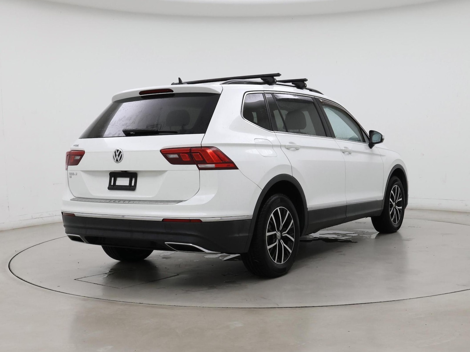 2021 Volkswagen Tiguan SE - Photo 9