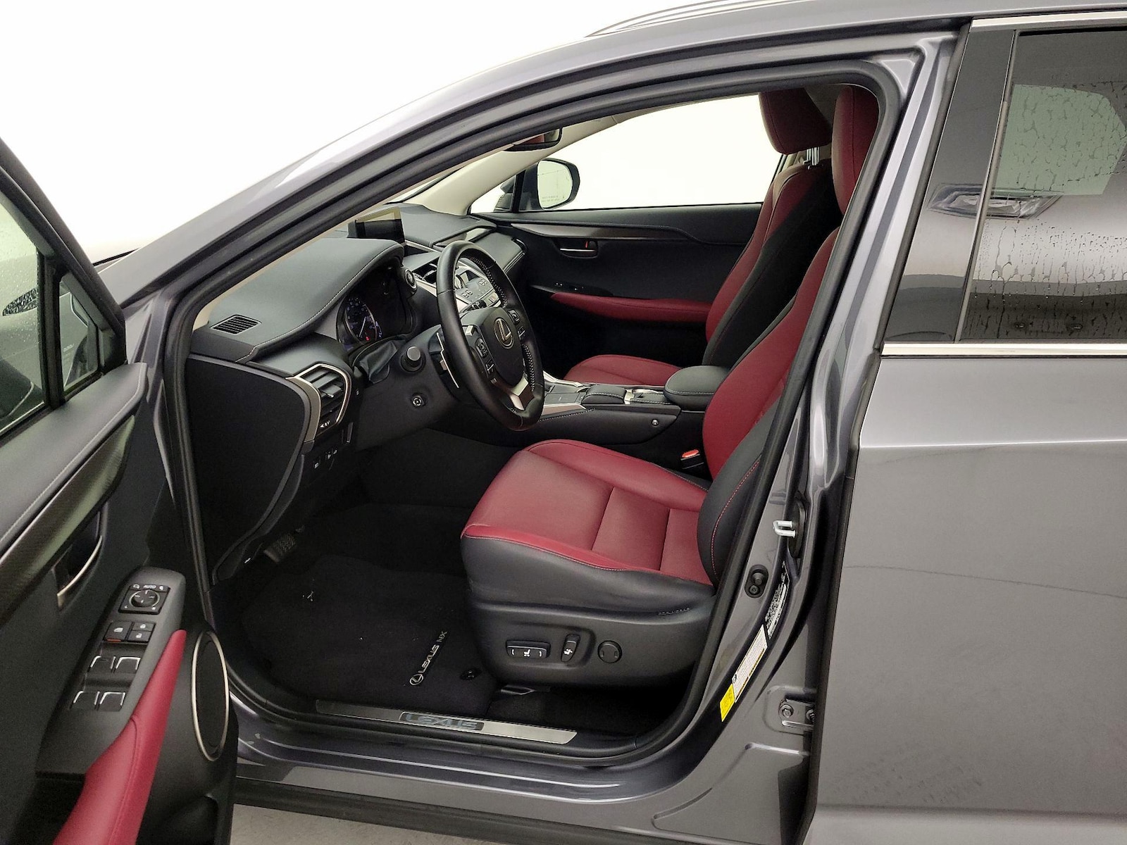 2020 Lexus NX Hybrid 300h - Photo 12