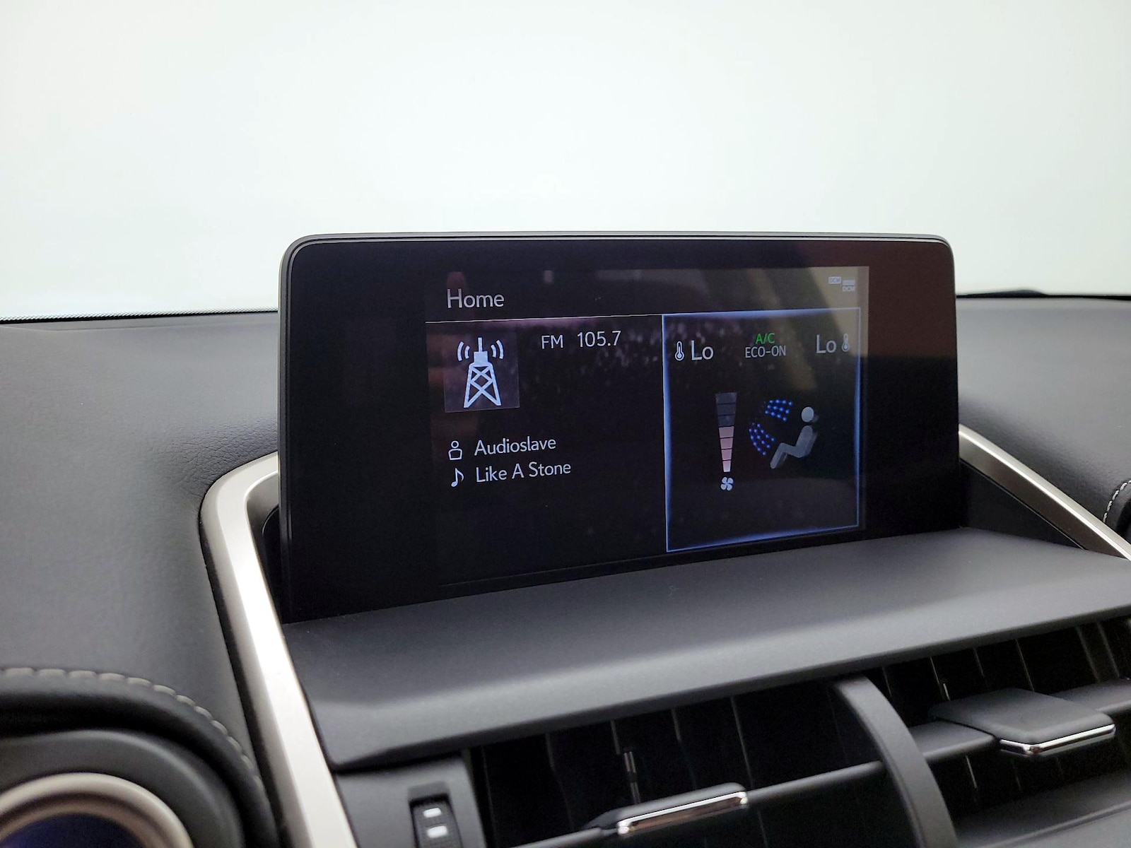 2020 Lexus NX Hybrid 300h - Photo 16