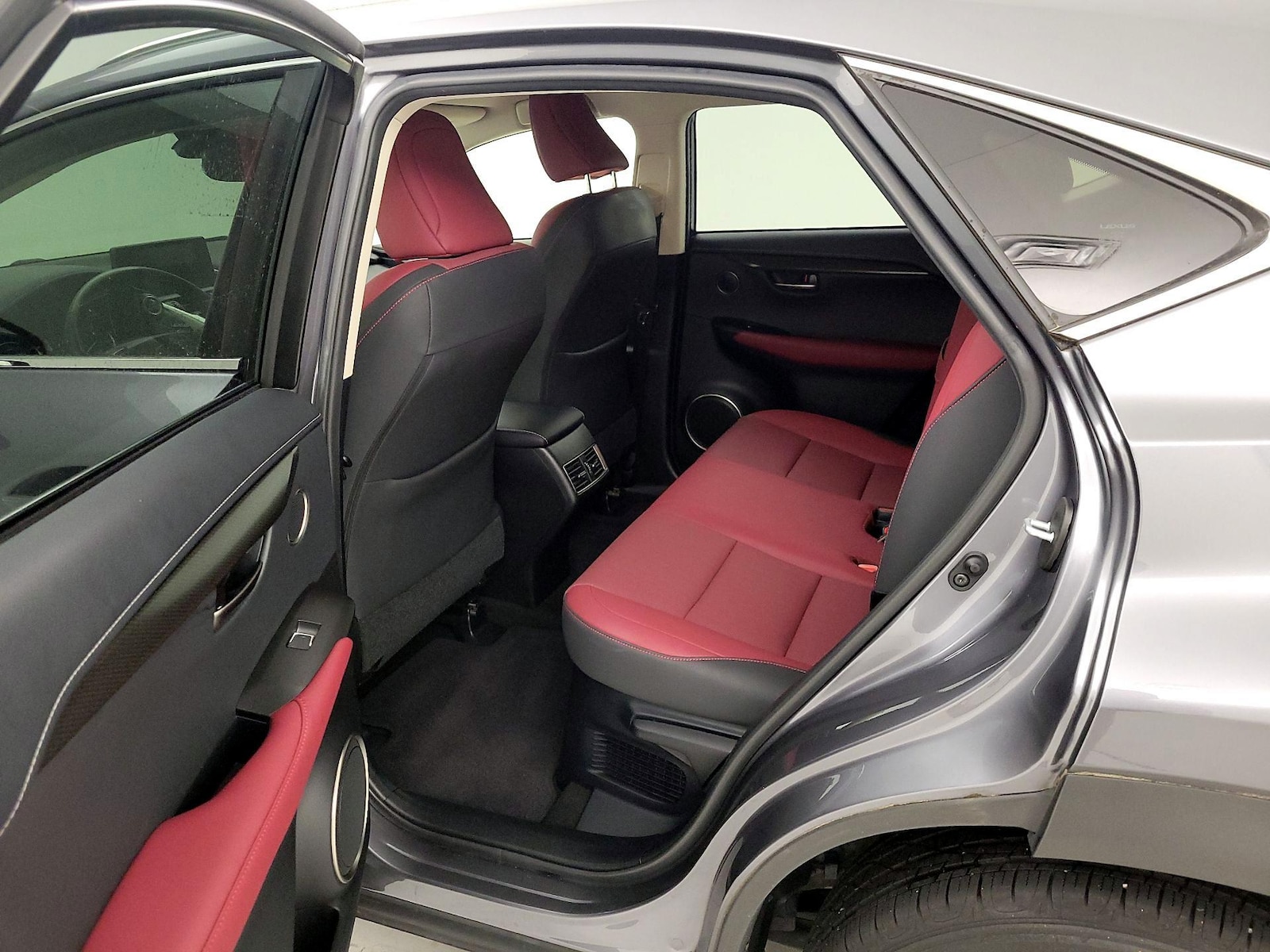 2020 Lexus NX Hybrid 300h - Photo 20