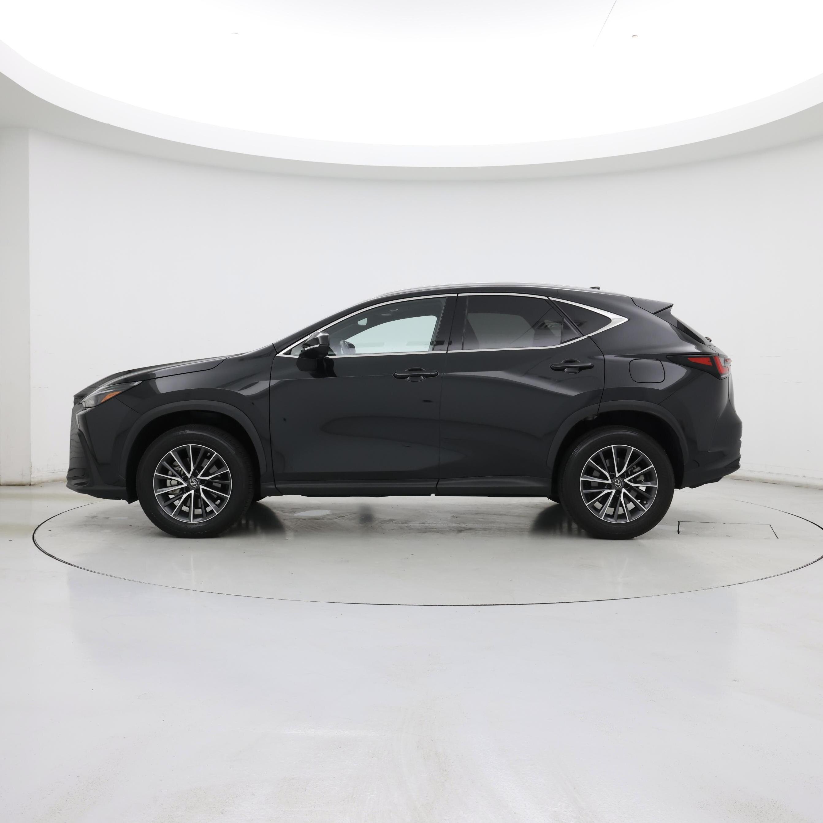 Thumbnail: 2022 Lexus NX - 3