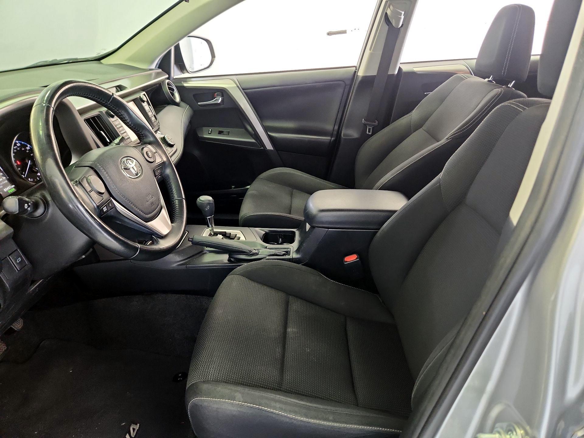 Thumbnail: 2018 Toyota RAV4 - 11
