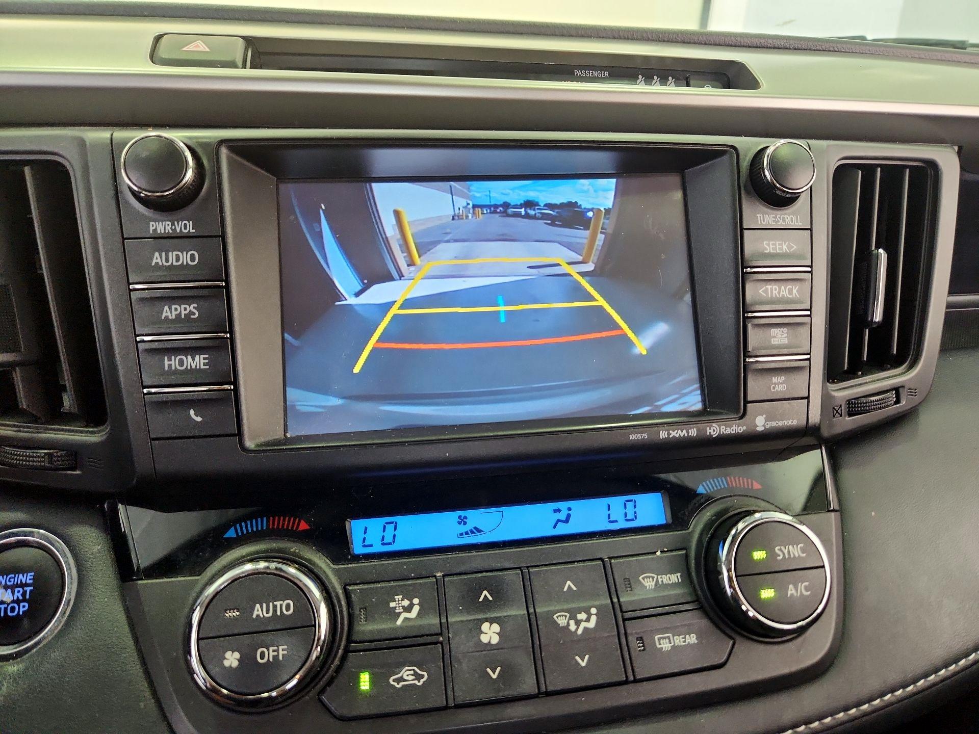 Thumbnail: 2018 Toyota RAV4 - 14