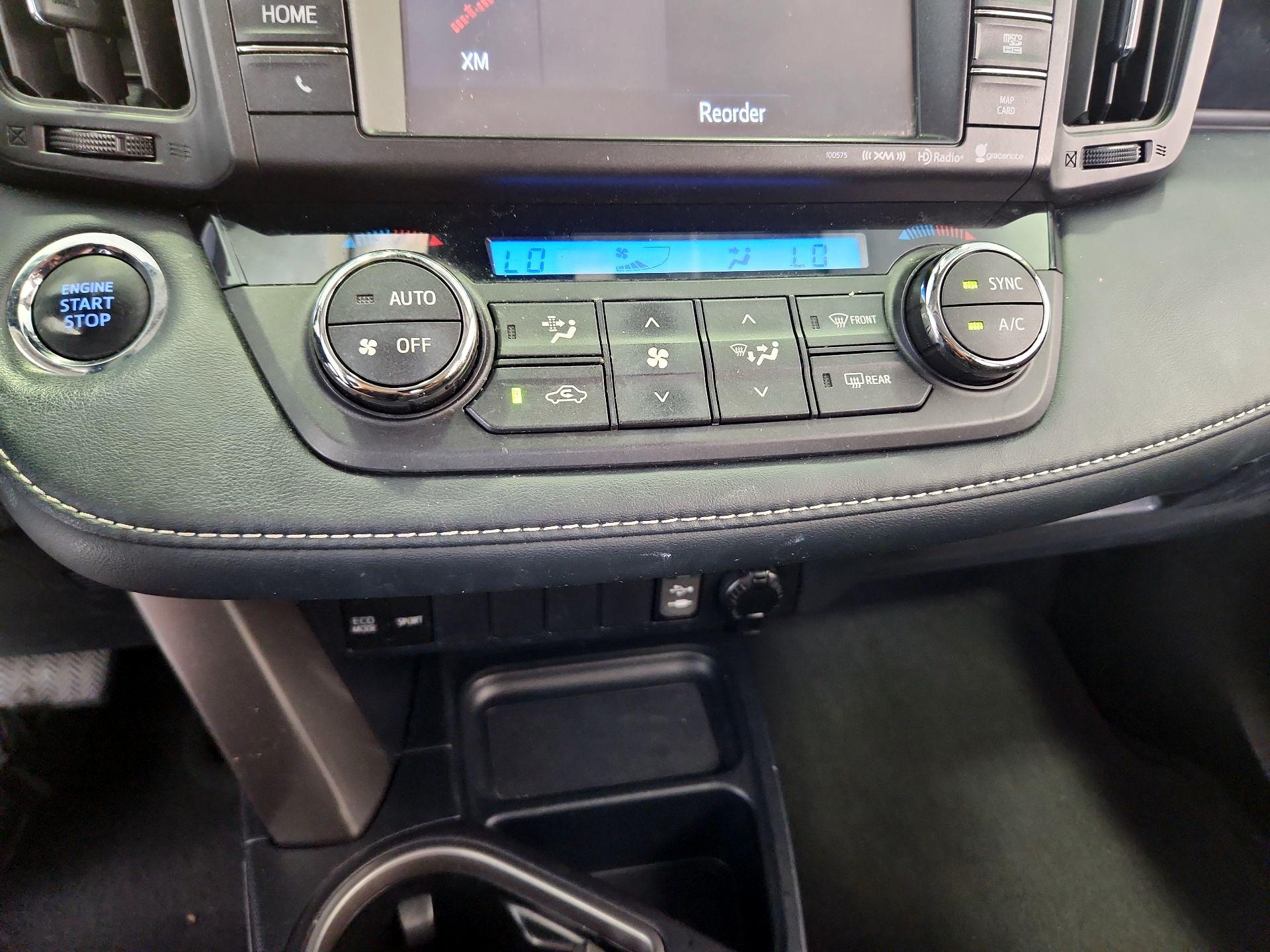 Thumbnail: 2018 Toyota RAV4 - 16